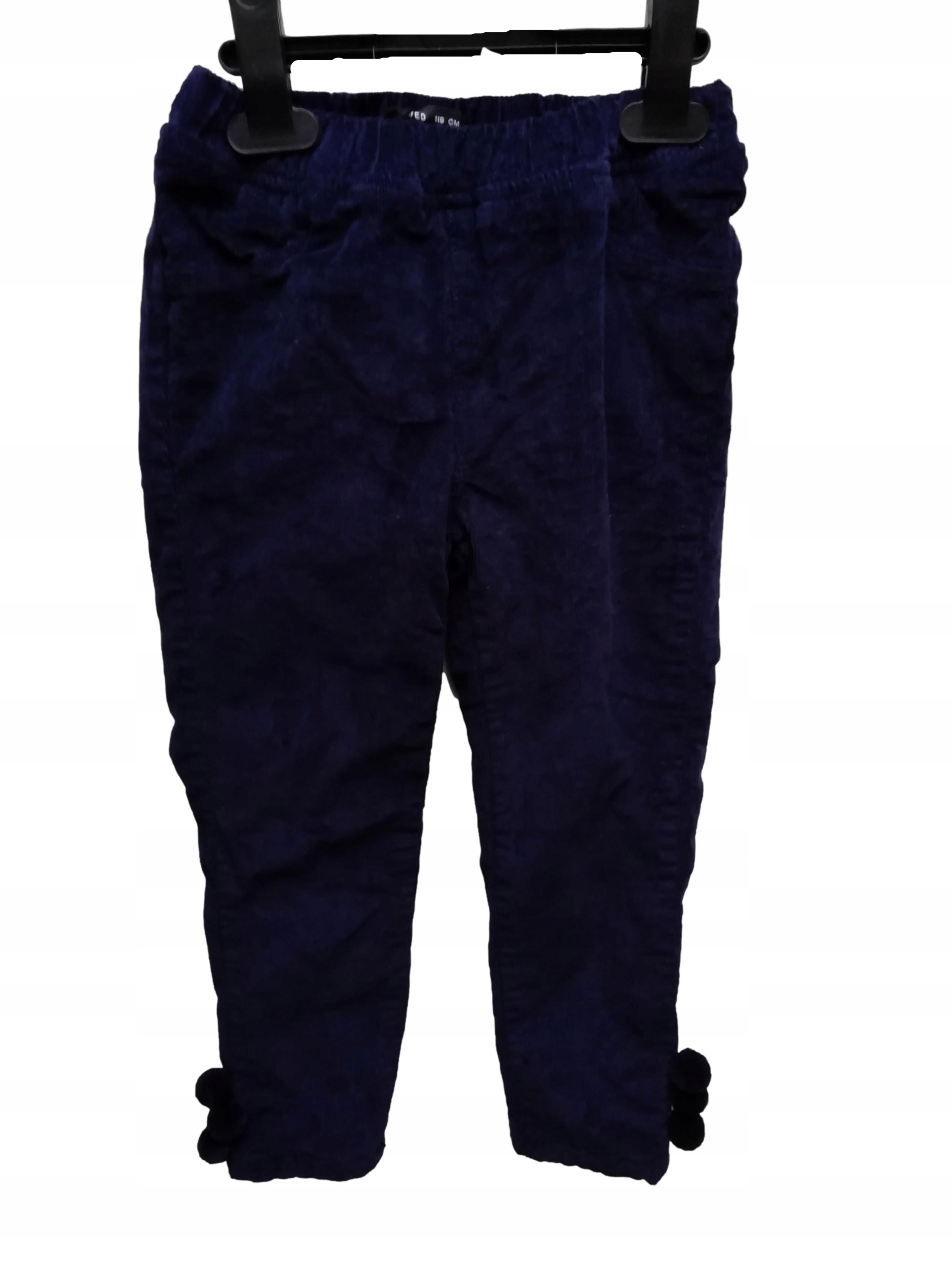 

Reserved Spodnie sztruksowe, ocieplane roz 116 cm