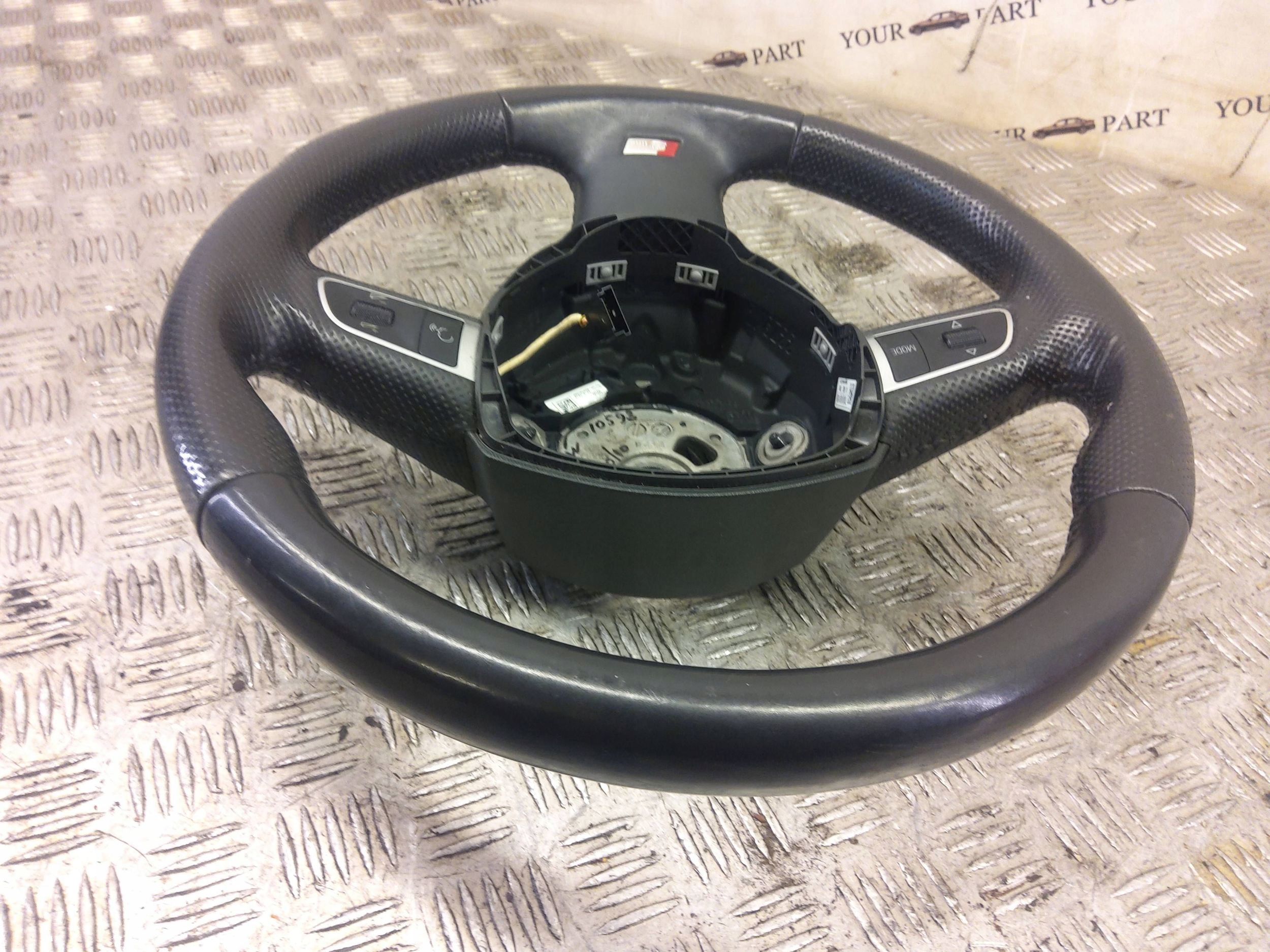 руль Audi OE 8K0419091BB