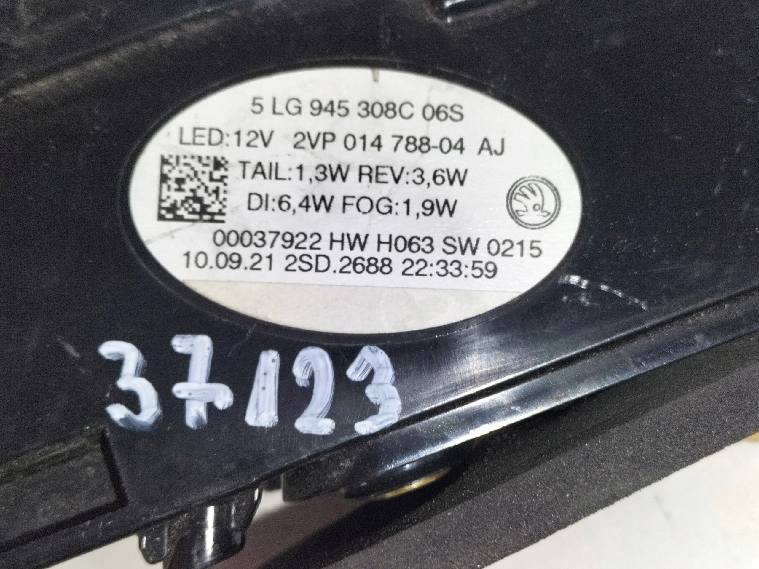 light rear rear part right SKODA ENYAQ 21- LED