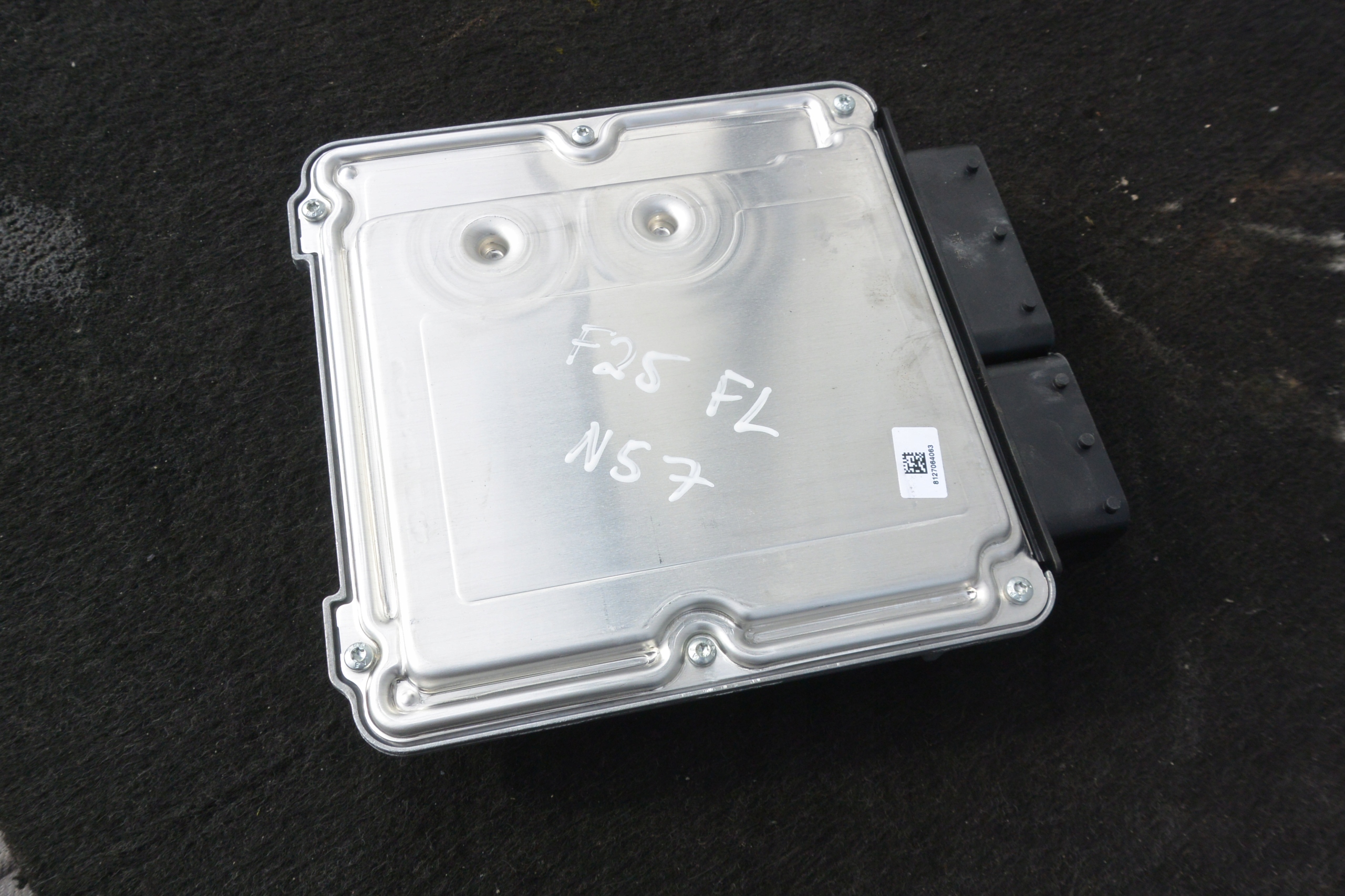 computer control unit of the engine 3.0D N57 BMW X3 F25