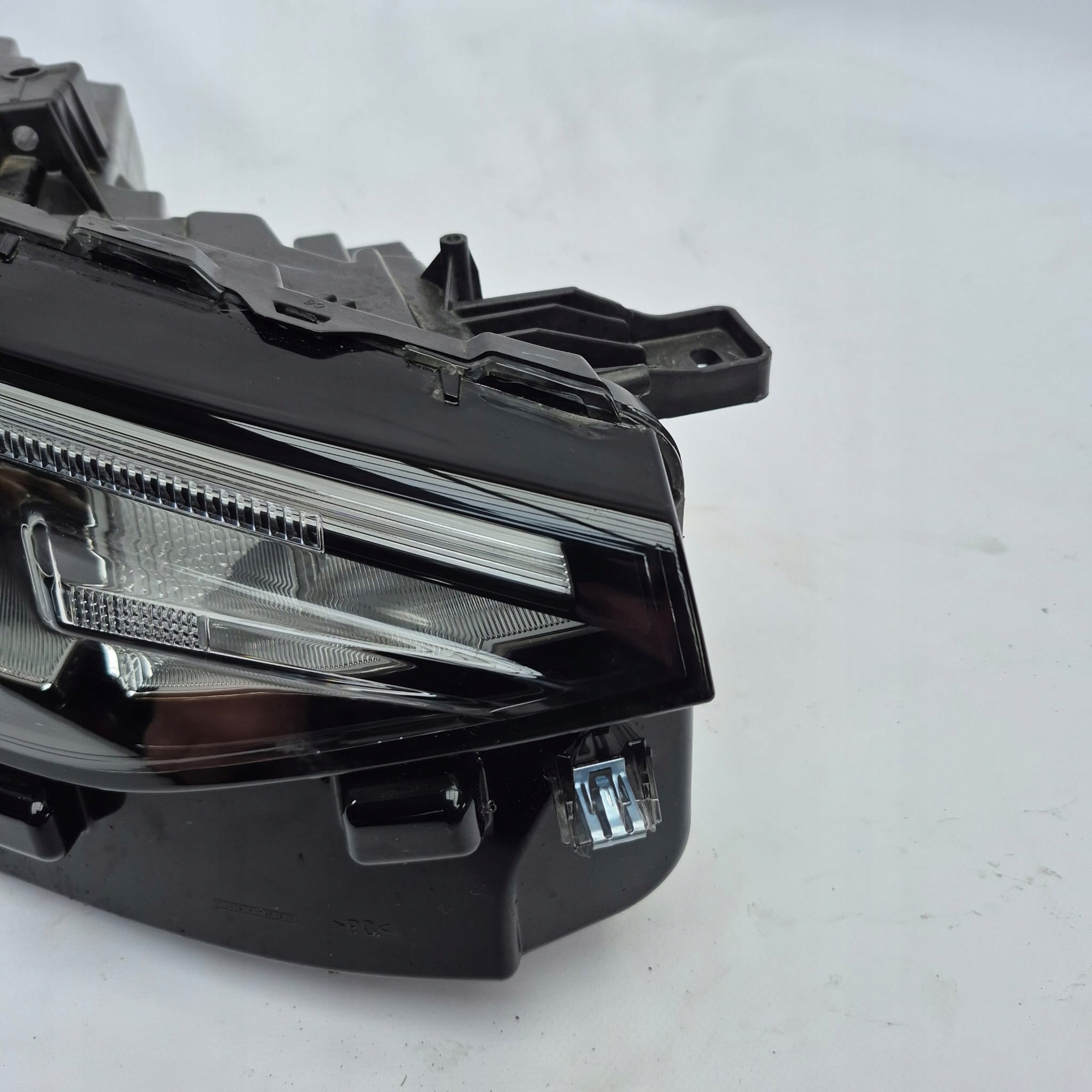 FORD KUGA MK3 LIFT 24- light right front front LED PV4B-13E014-CE