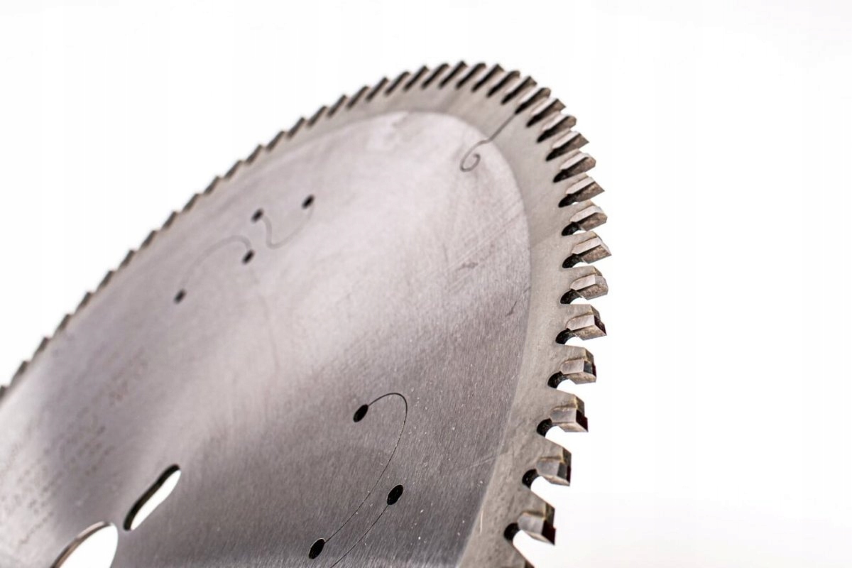 Piła japońska Kanefusa 300x3,2x2,2x30 Z=96 do płyt