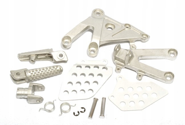 MT390-007 - НАБОРЫ ПОДНОЖЕК ВОДИТЕЛЯ ПЕРЕДНИЕ HONDA CBR 600 RR