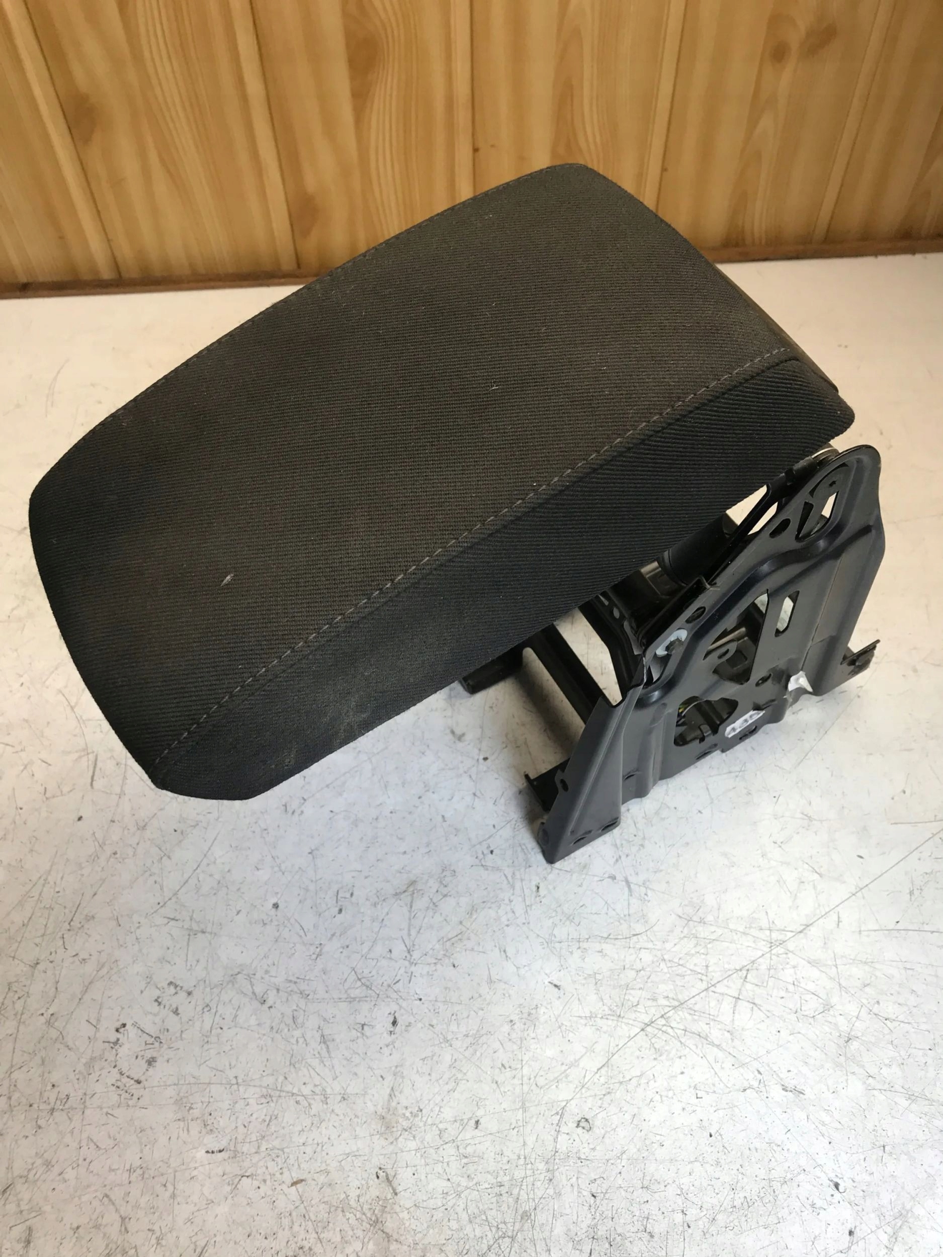 bracciolo WELUR SKODA OCTAVIA II 1Z0864207