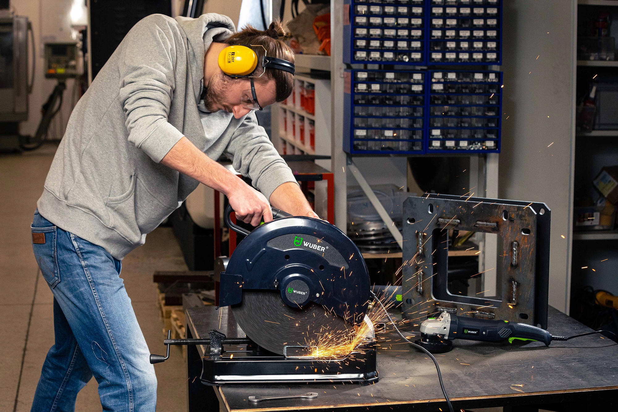 PIŁA UKOŚNICA PRZECINARKA DO METALU 2950W 2xTARCZA Zasilanie sieciowe