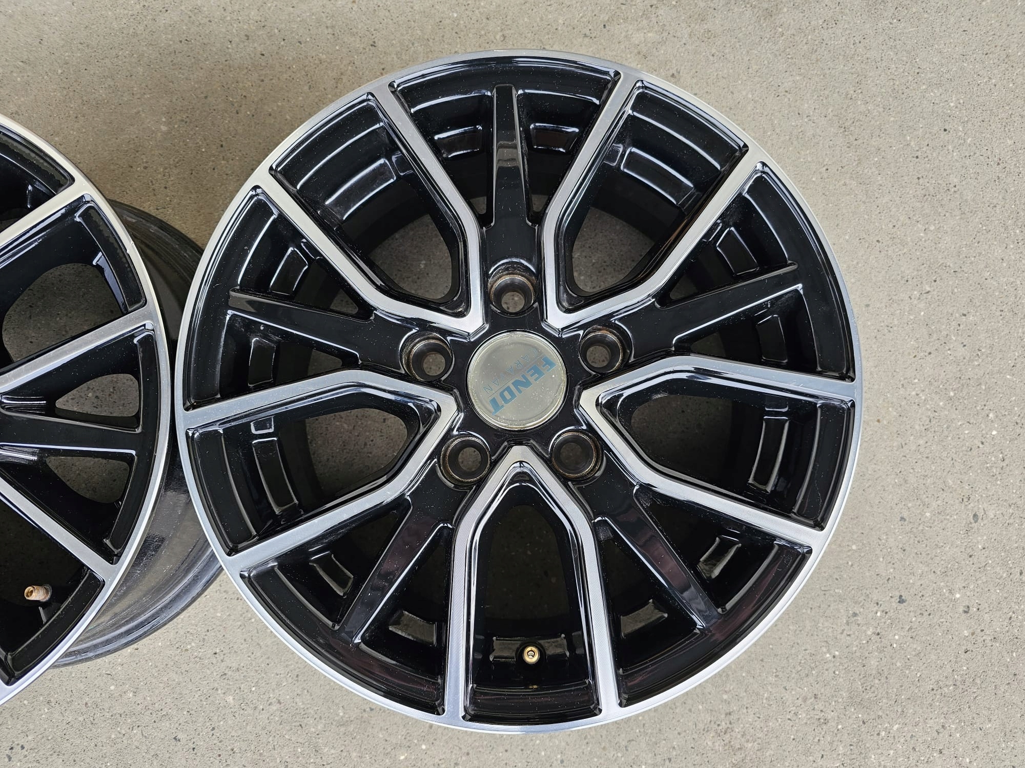 2x Alufelgi 5x112 14 ET30 66,6 Fendt Caravan do Kamperów Przyczep Lawet Model TR13