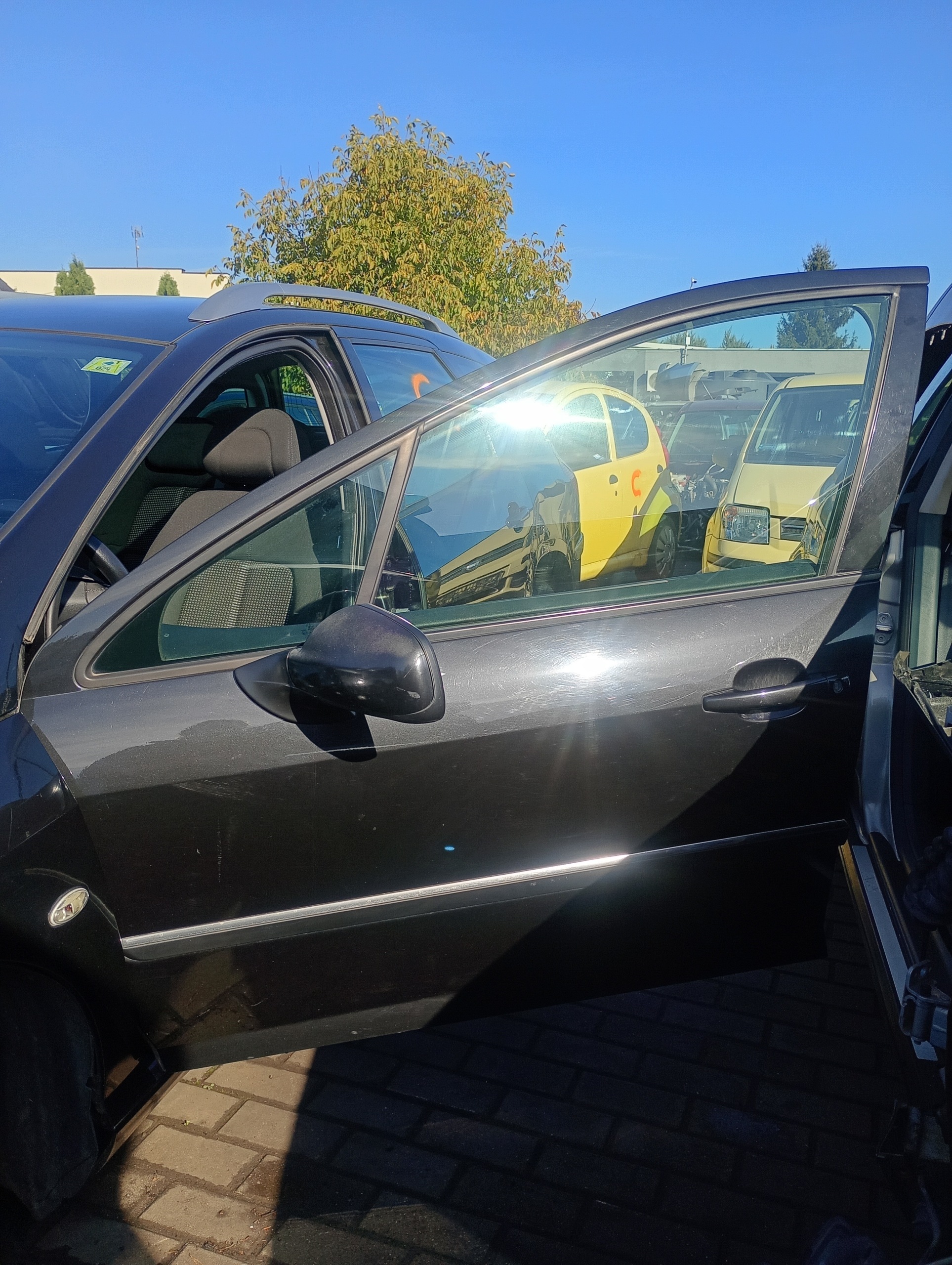 door left front front Peugeot 407 SW 04-10 code lakieru EXLD