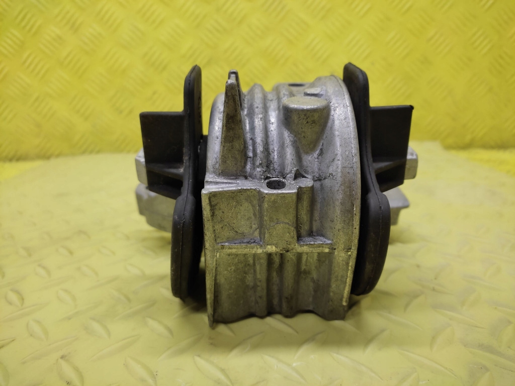 CITROEN C5 III 3.0 HDI engine mount