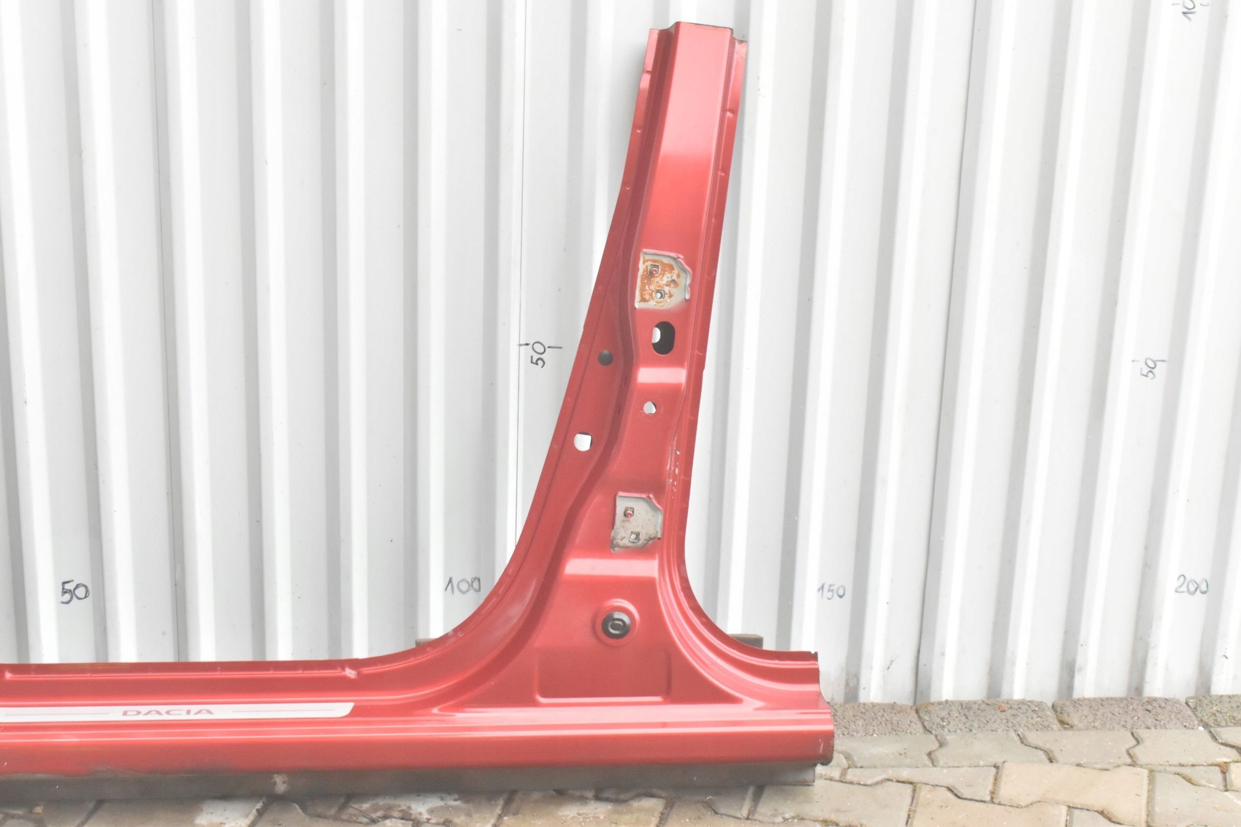 PRÓG LEWY PRZÓD SŁUPEK ŚRODKOWY DACIA LOGAN II SANDERO II 12-20 Stan opakowania zastępcze