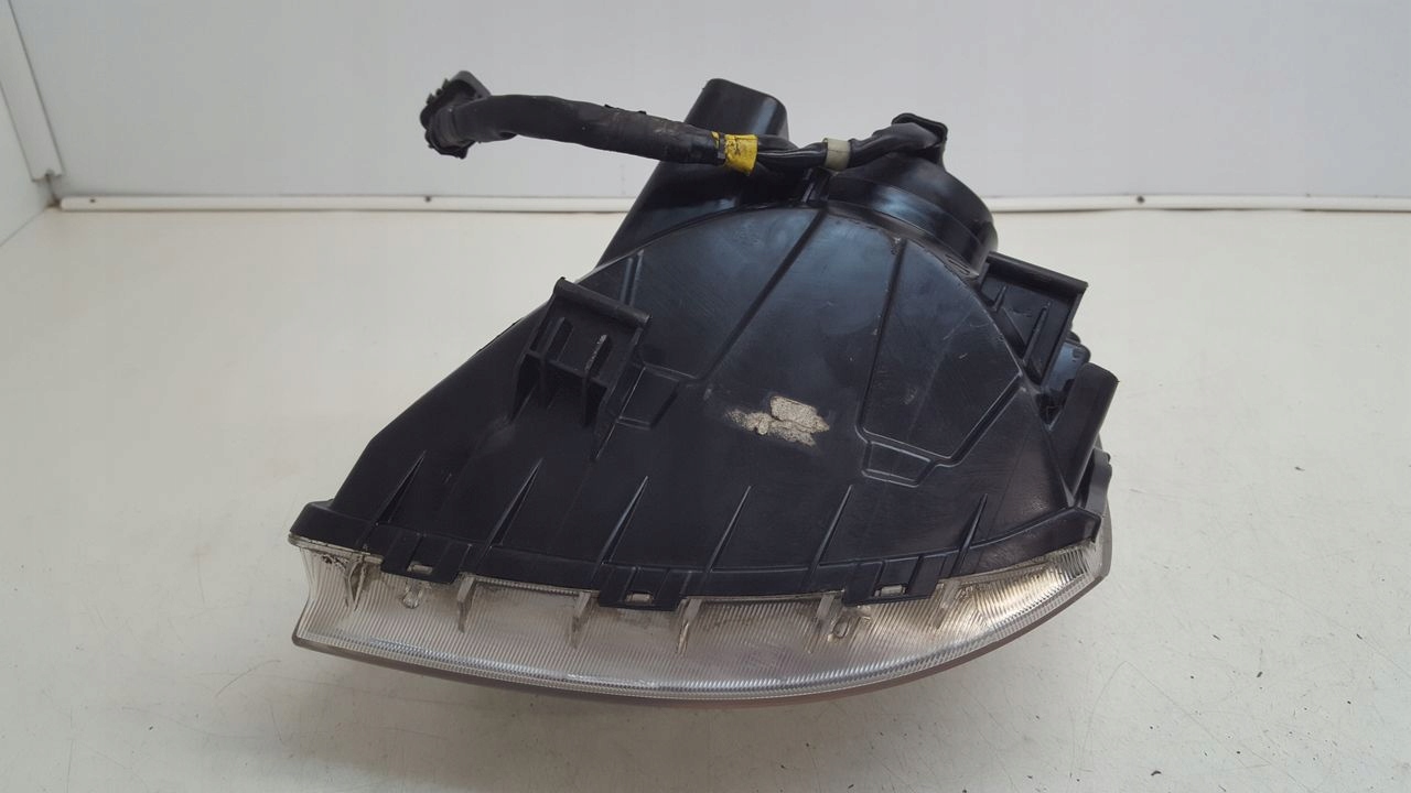 light front front right Kia Picanto