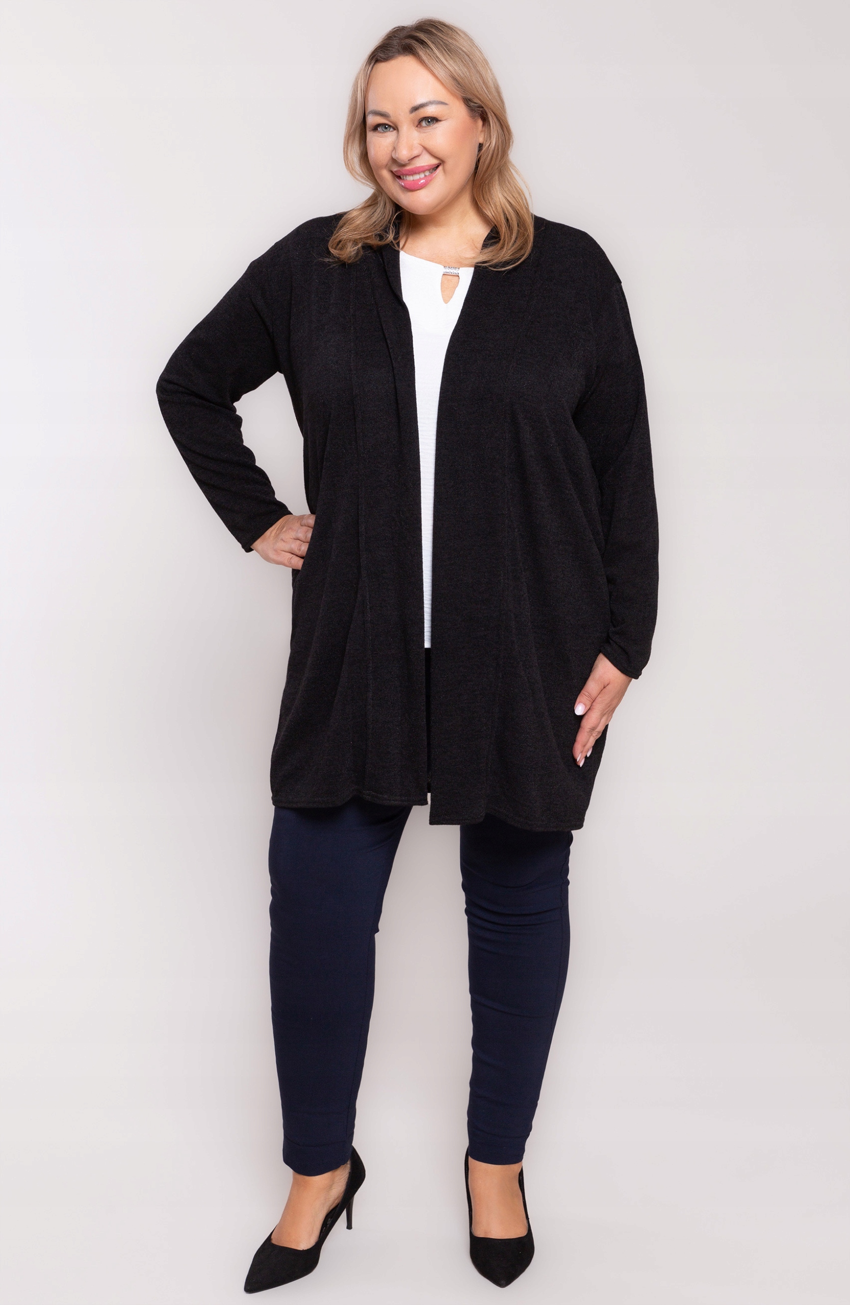 Czarny sweter 52 Wzór dominujący bez wzoru