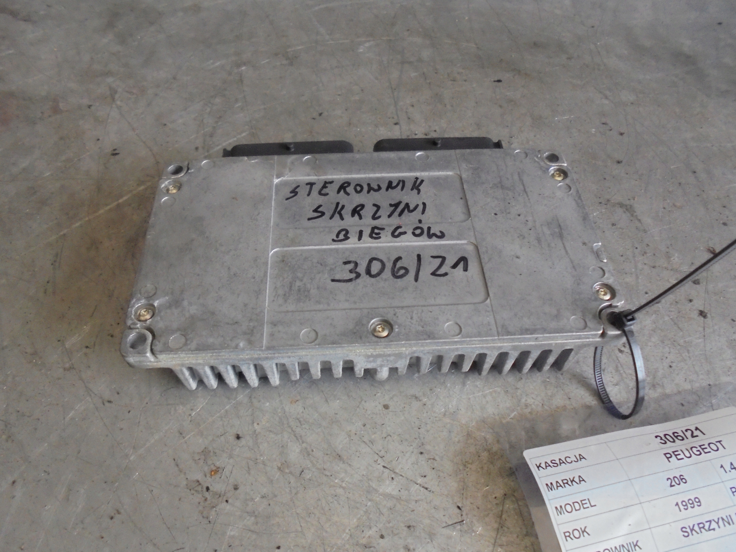 control unit gearboxes Peugeot 206 1,4B S108518010