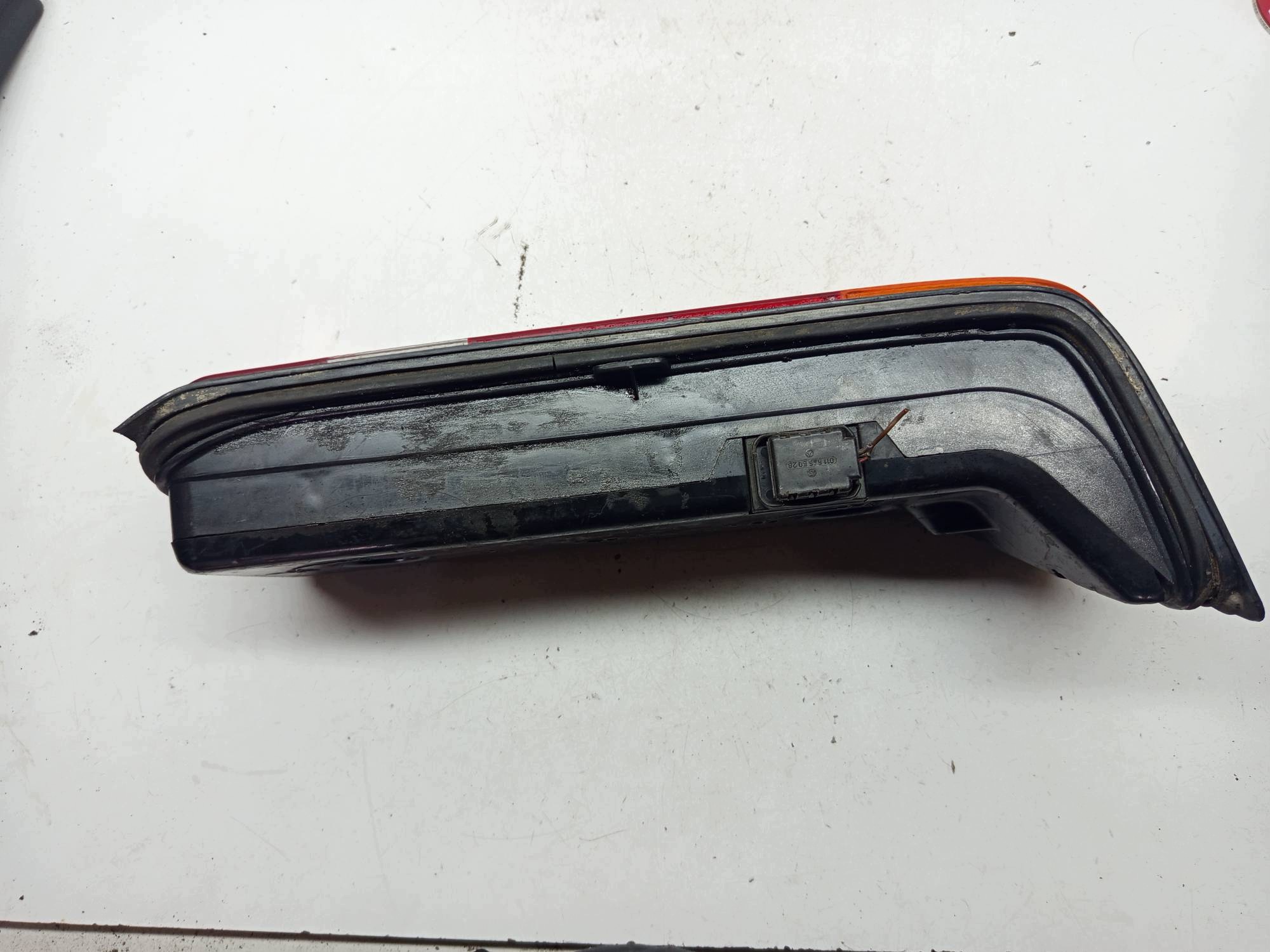 light right rear part Mercedes 190E W201 2.0 44463