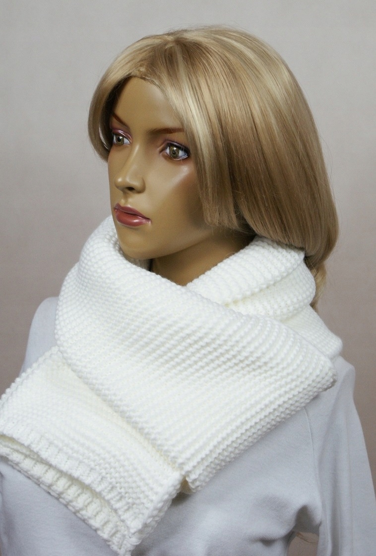 SZALIK_ SZAL Materiał dominujący akryl