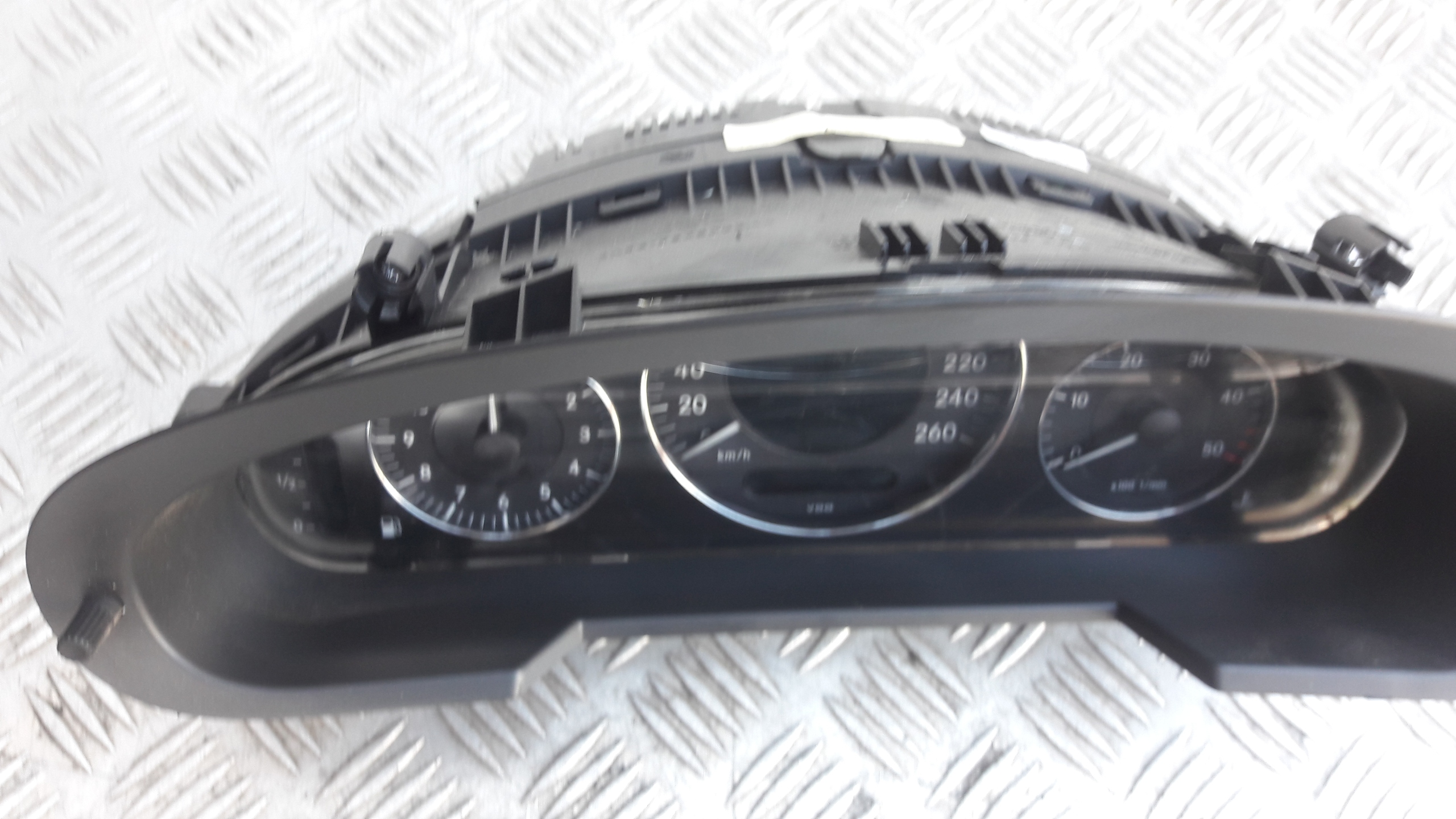 MERCEDES W211 CDI dials clock 2115402448