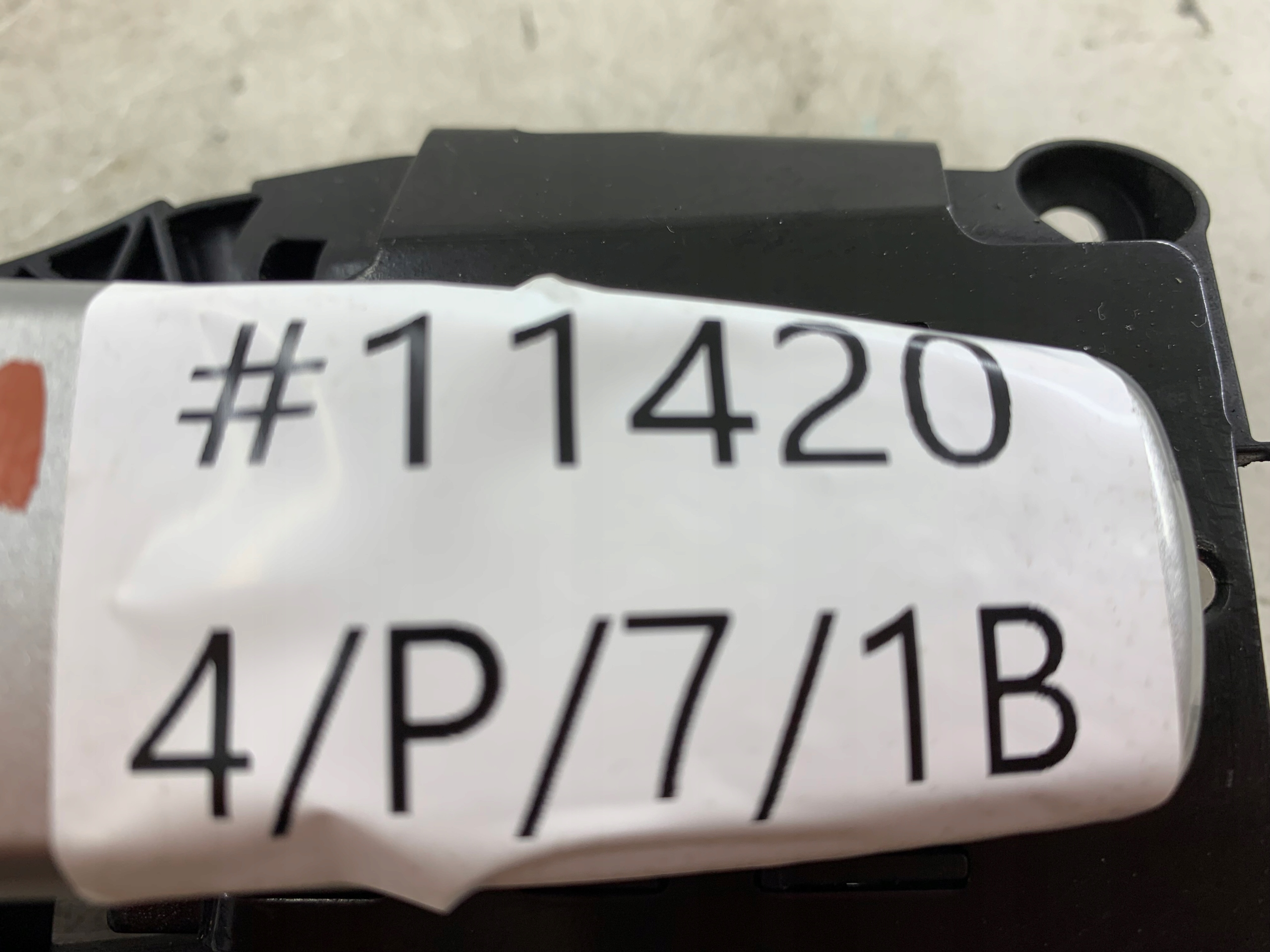 OPEL ASTRA J handle exterior right front Z167