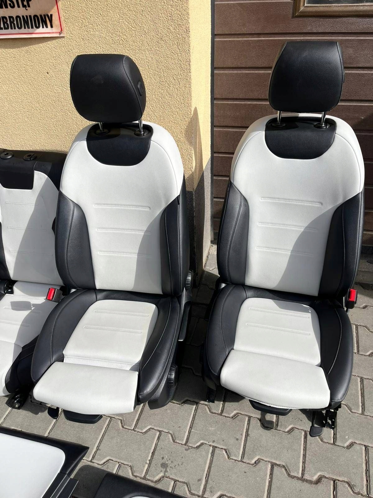 кресла Передний + диван MERCEDES X247