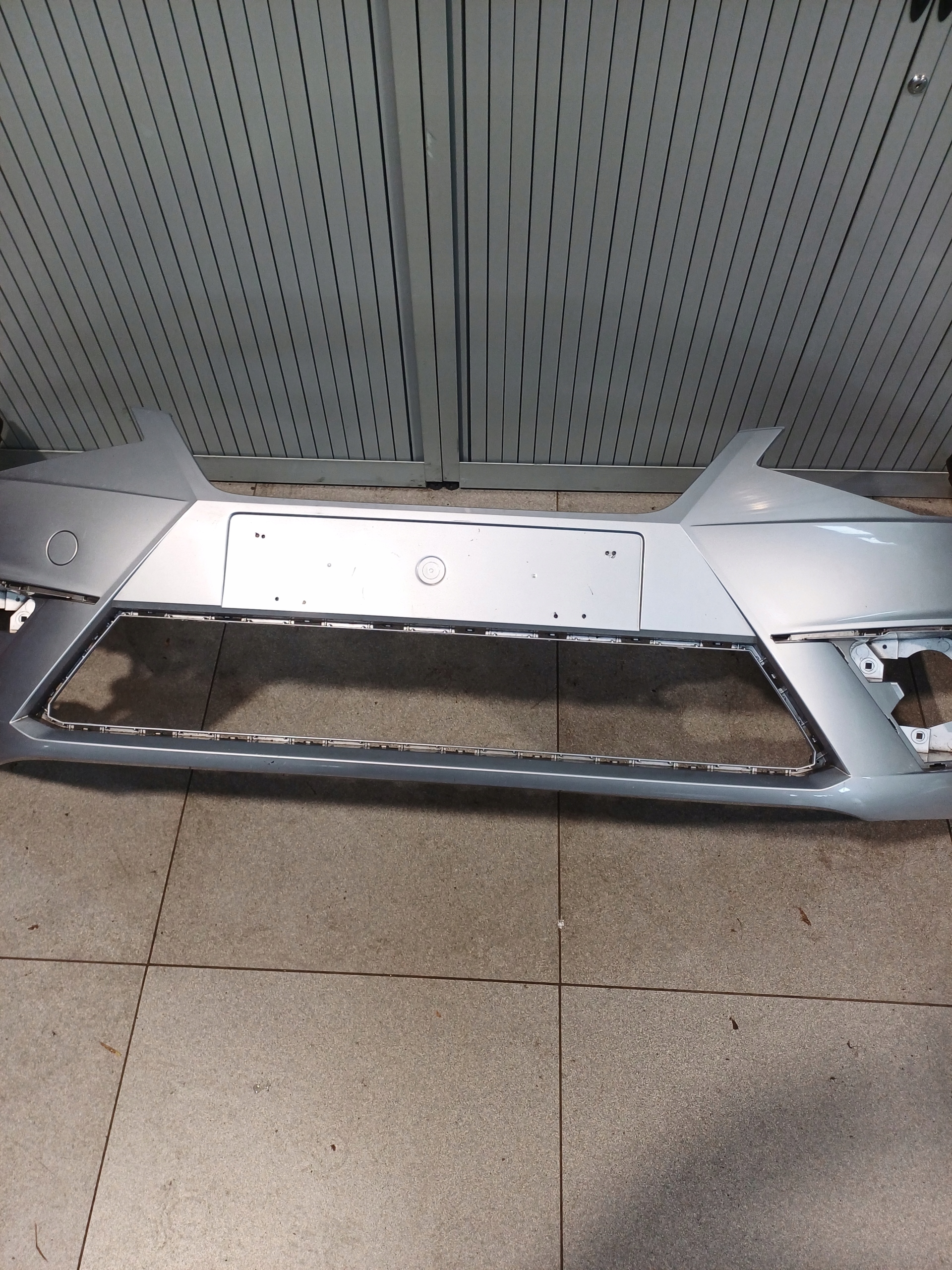 bumper front front SEAT IBIZA V 5 6F0 2 X PDC 6F0807221D 17R