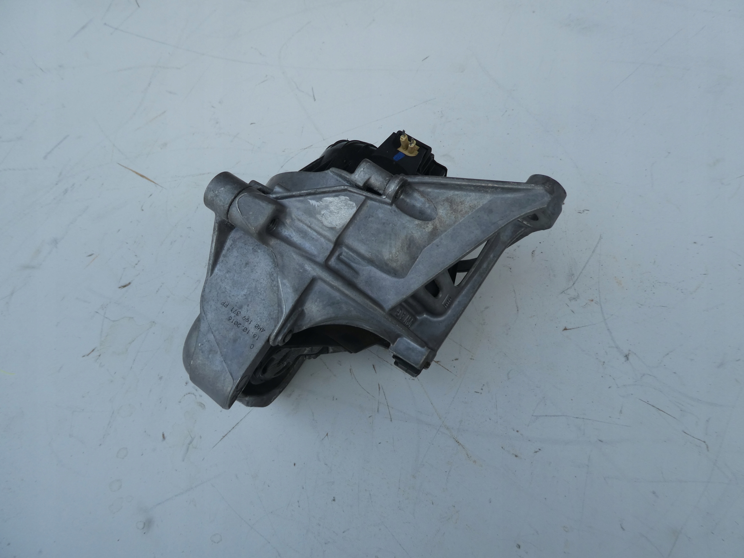 AUDI Q7 4M engine mount 4M0199371FF sensor L