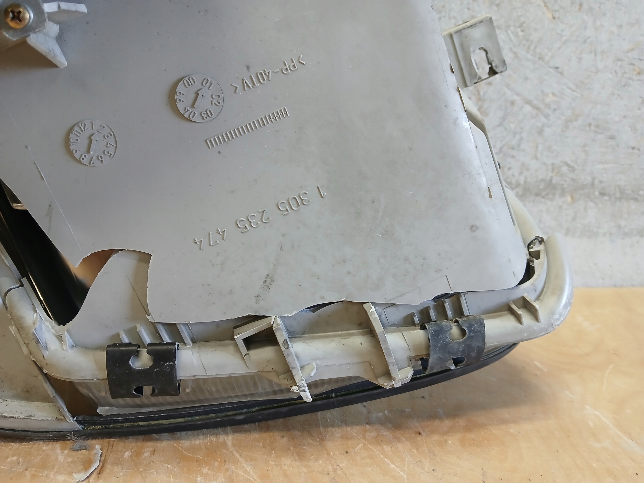 light front left MERCEDES SLK W170 XENON A1708201161