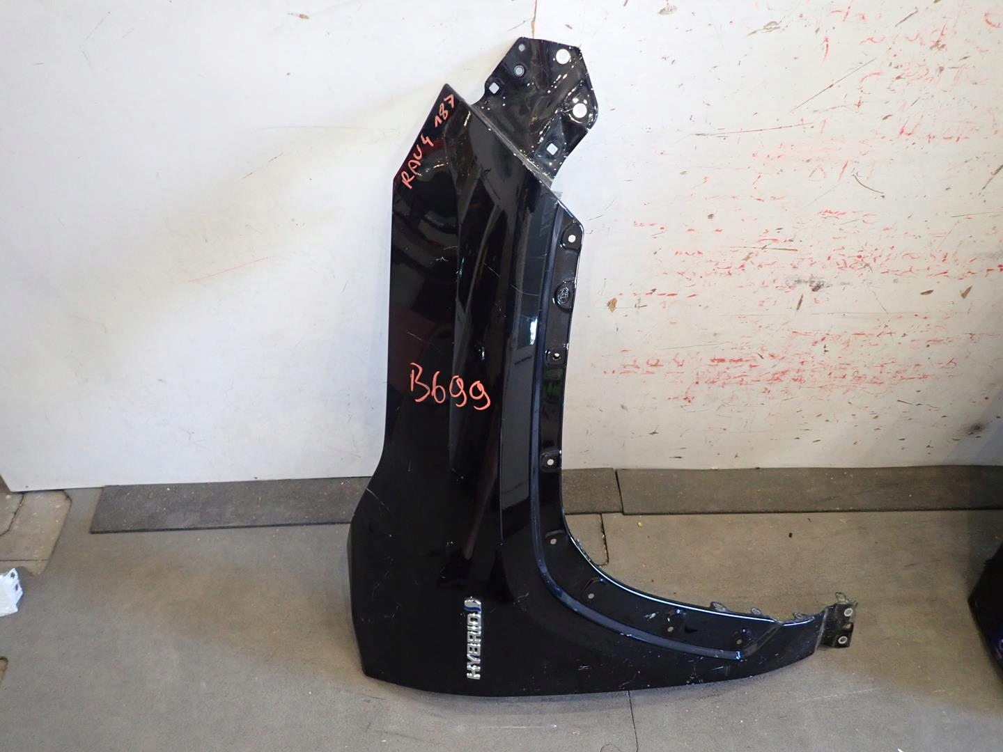 fender front front right TOYOTA RAV4 V 2019