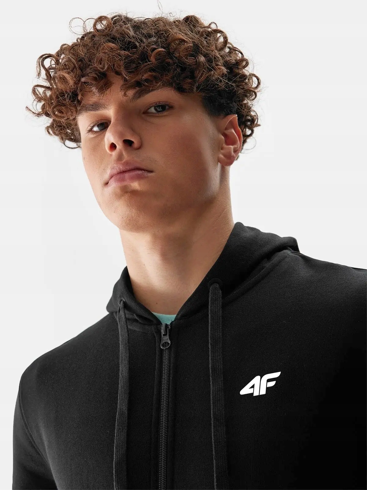 BLUZA MĘSKA 4F ROZPINANA Z KAPTUREM SPORTOWA BAWEŁNA LIMITOWANA W23T1283 Kolor czarny
