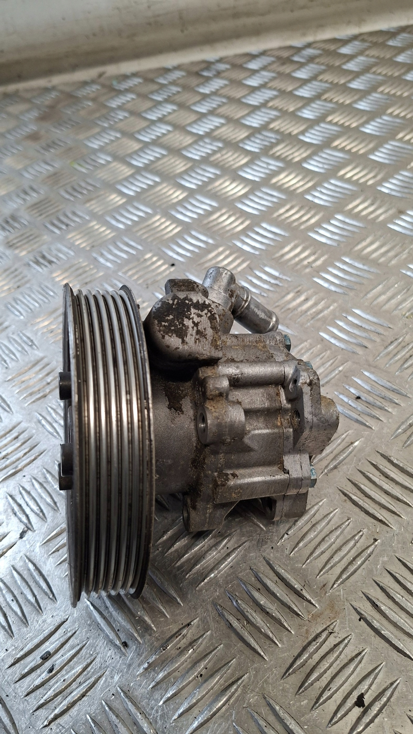 servo pump VW PASSAT B5 2.5TDI