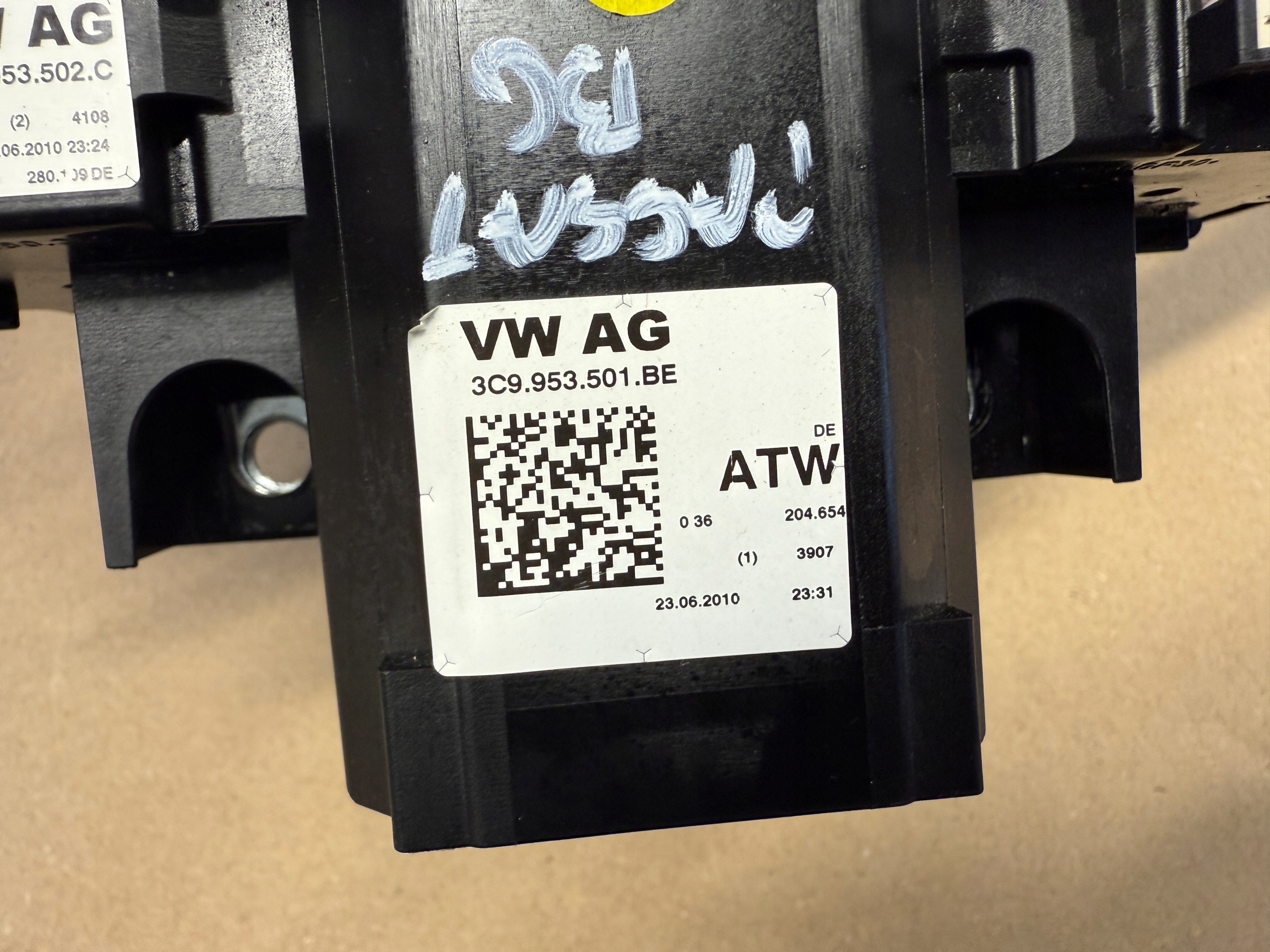 VW PASSAT B6 LIFT DEVIO LUCI TERGICRISTALLO TERGI DEVIO LUCI DEVIO 3C9953501BE