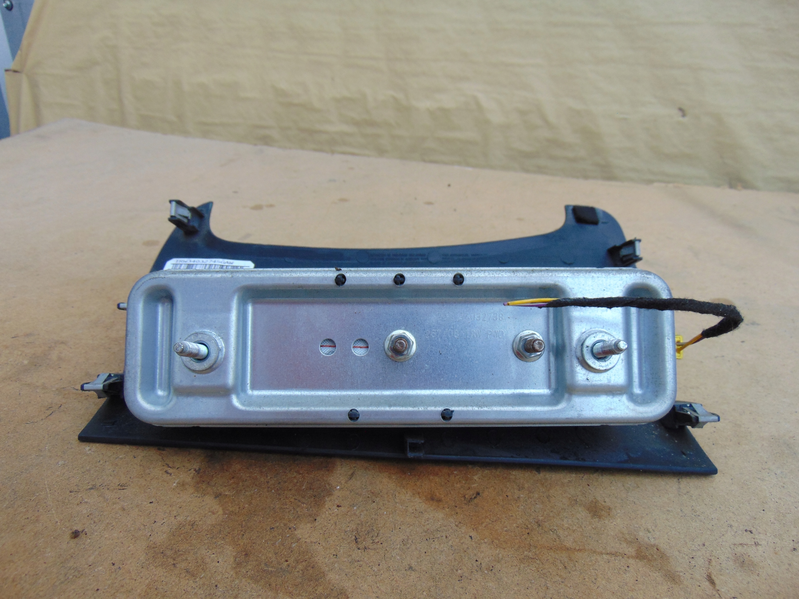 PODUSZKA KOLANOWA AIRBAG FORD FIESTA MK7 ECOSPORT MK2 ANGLIK Producent części Ford OE