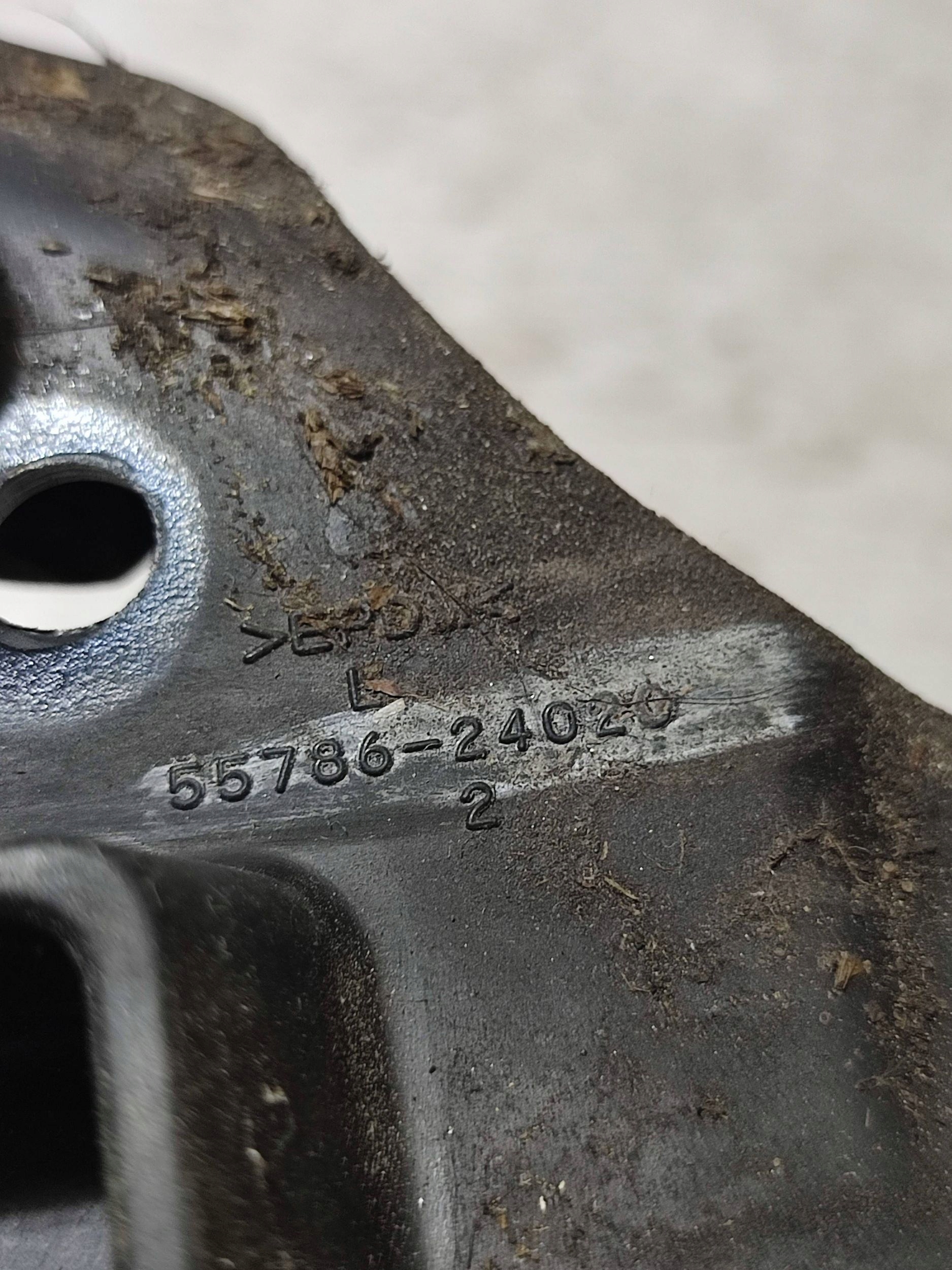 Lexus RC 2019 front side left gasket under the window