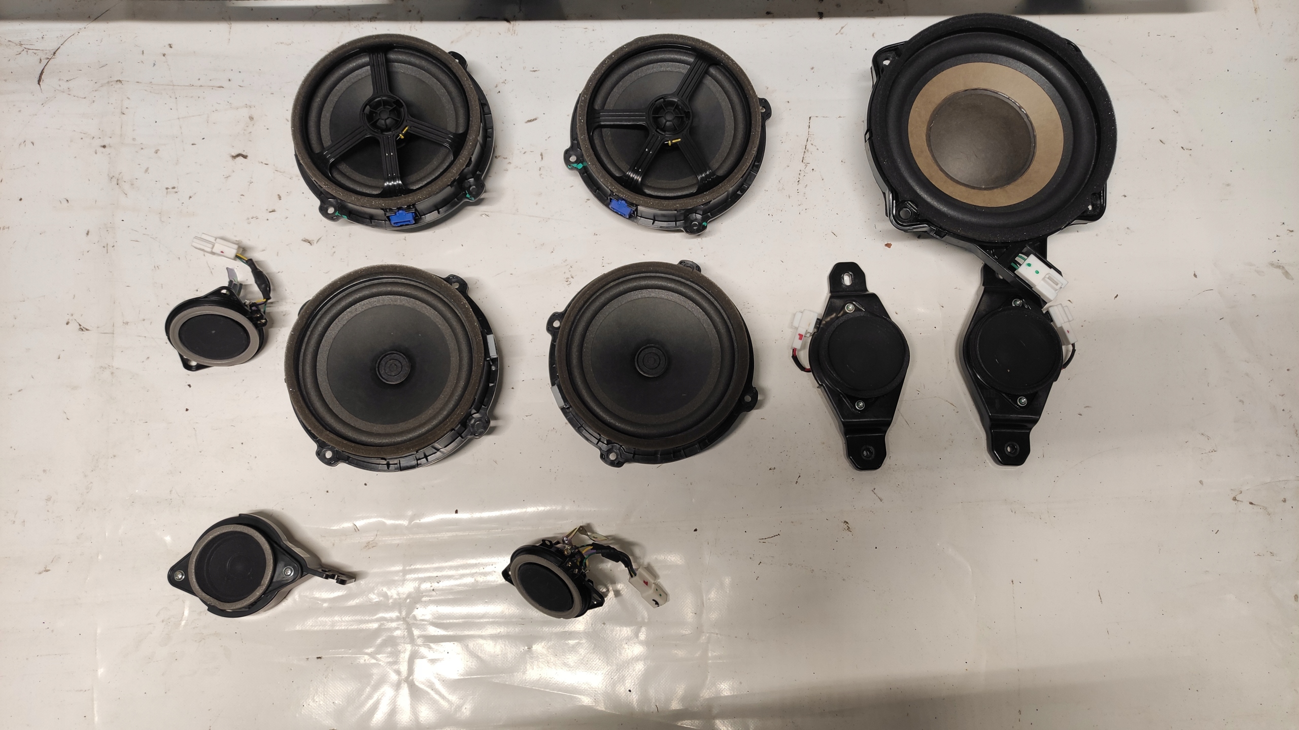 OPTIMA IV reprák repráky HARMAN KARDON KOMPLET