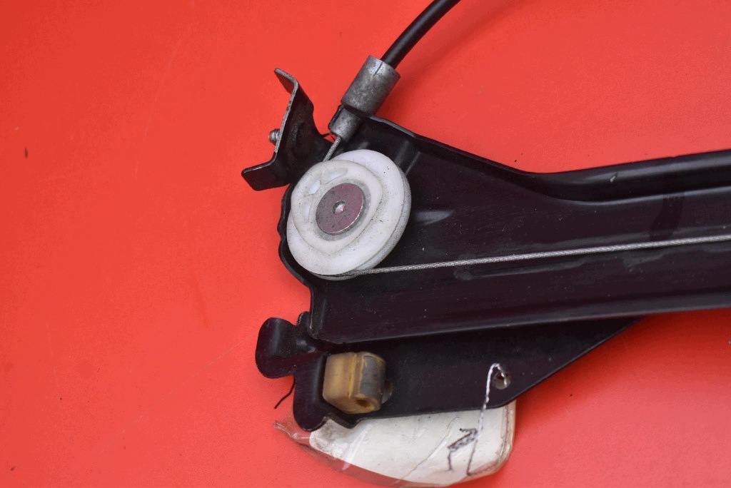 window regulator right front EU A2308200942 MERCEDES CLK C209 COUPE 02-09
