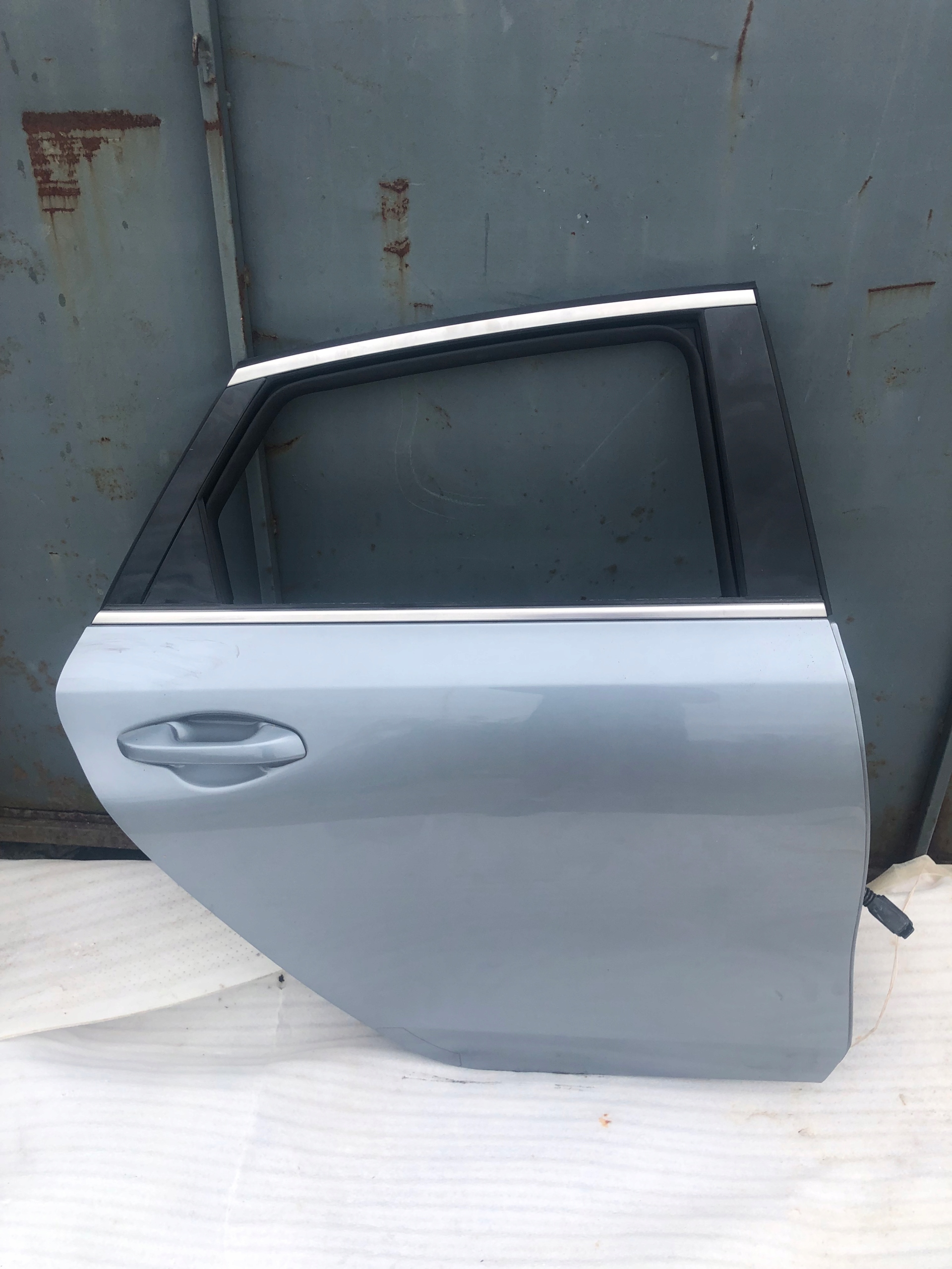 KIA PROCEED III LIFT DRZWI LAKIER CSS KOMBI PRAWY TYŁ