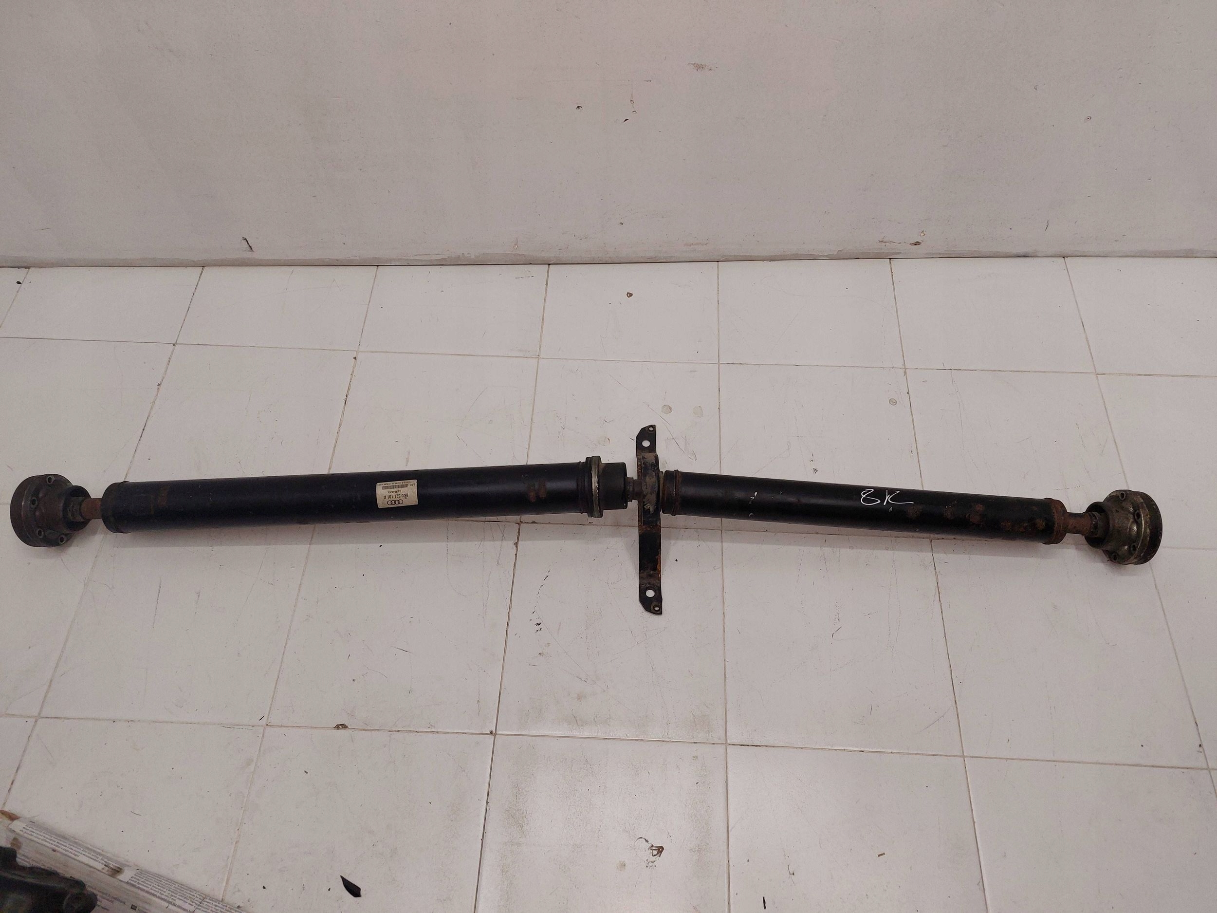 AUDI A4 B8 A5 8T QUATTRO AUTOMAT cardan 8K0521101D