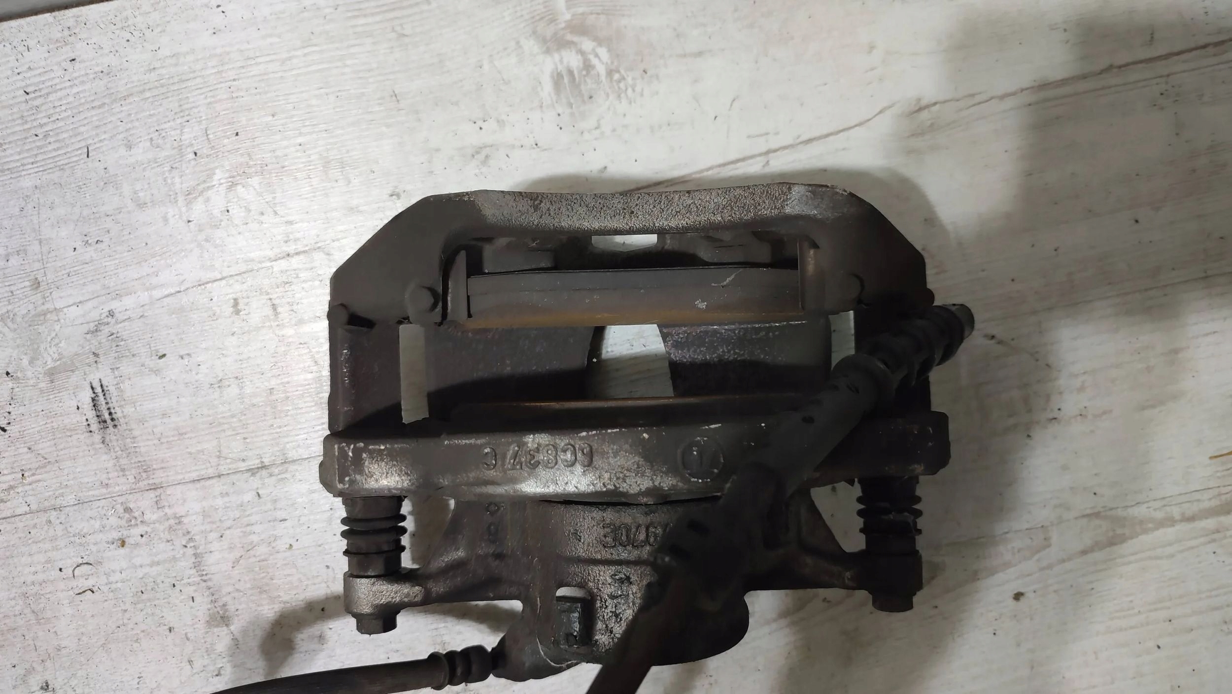 Peugeot 508 II 22r 1.2 front side left caliper