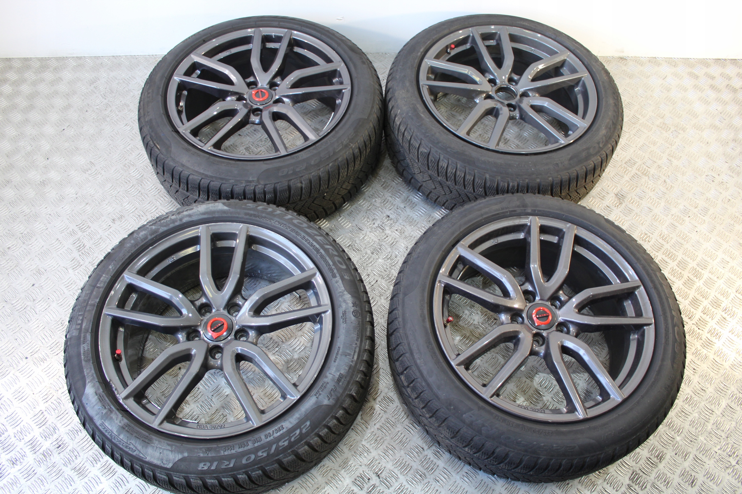 КОЛЕСА ДИСКИ ЛИТЫЕ ДИСКИ 225/50 R18 VOLVO V40