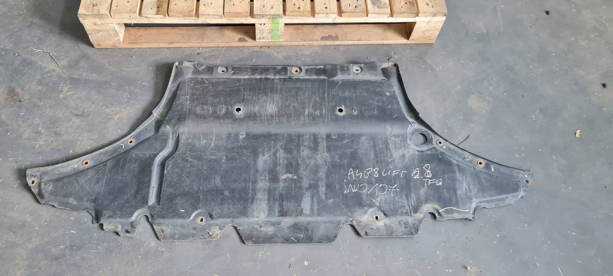 A4 B8 S4 LIFT cover below engine lower 8K0863821S A5 8T S5 LIFT