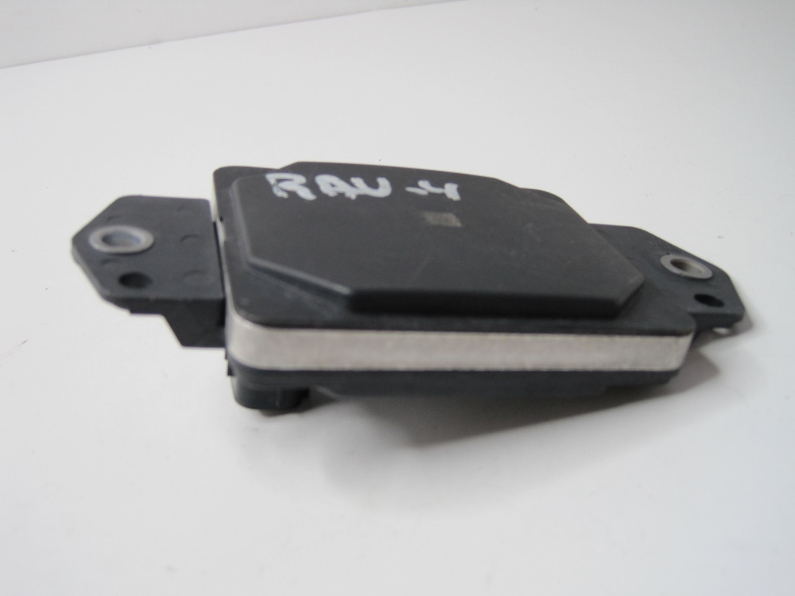 Moduł radar sensor Distronic Toyota RAV4 V 88210-0R020