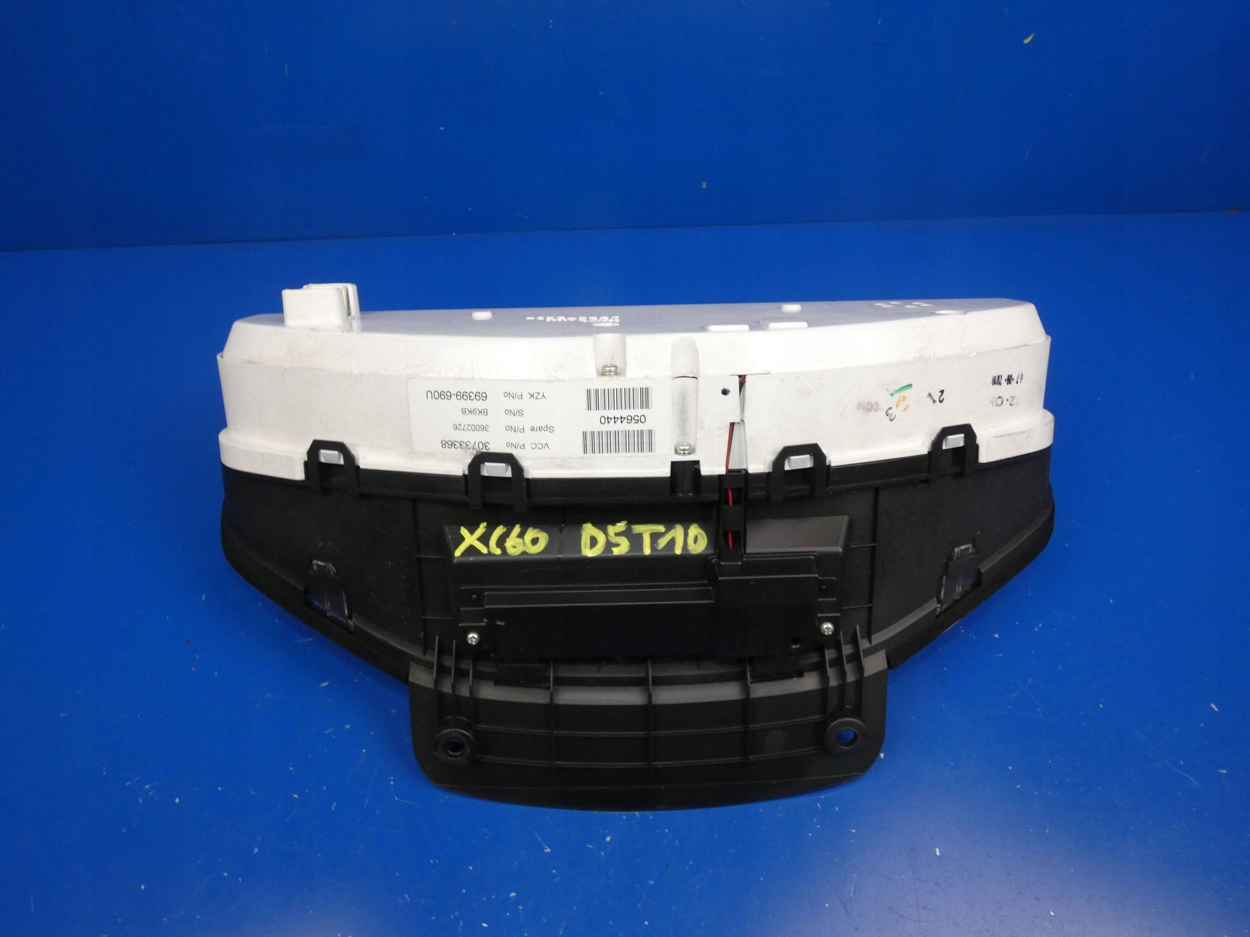 VOLVO XC60 and dials dials R-design WERSJA ANGIELSKA