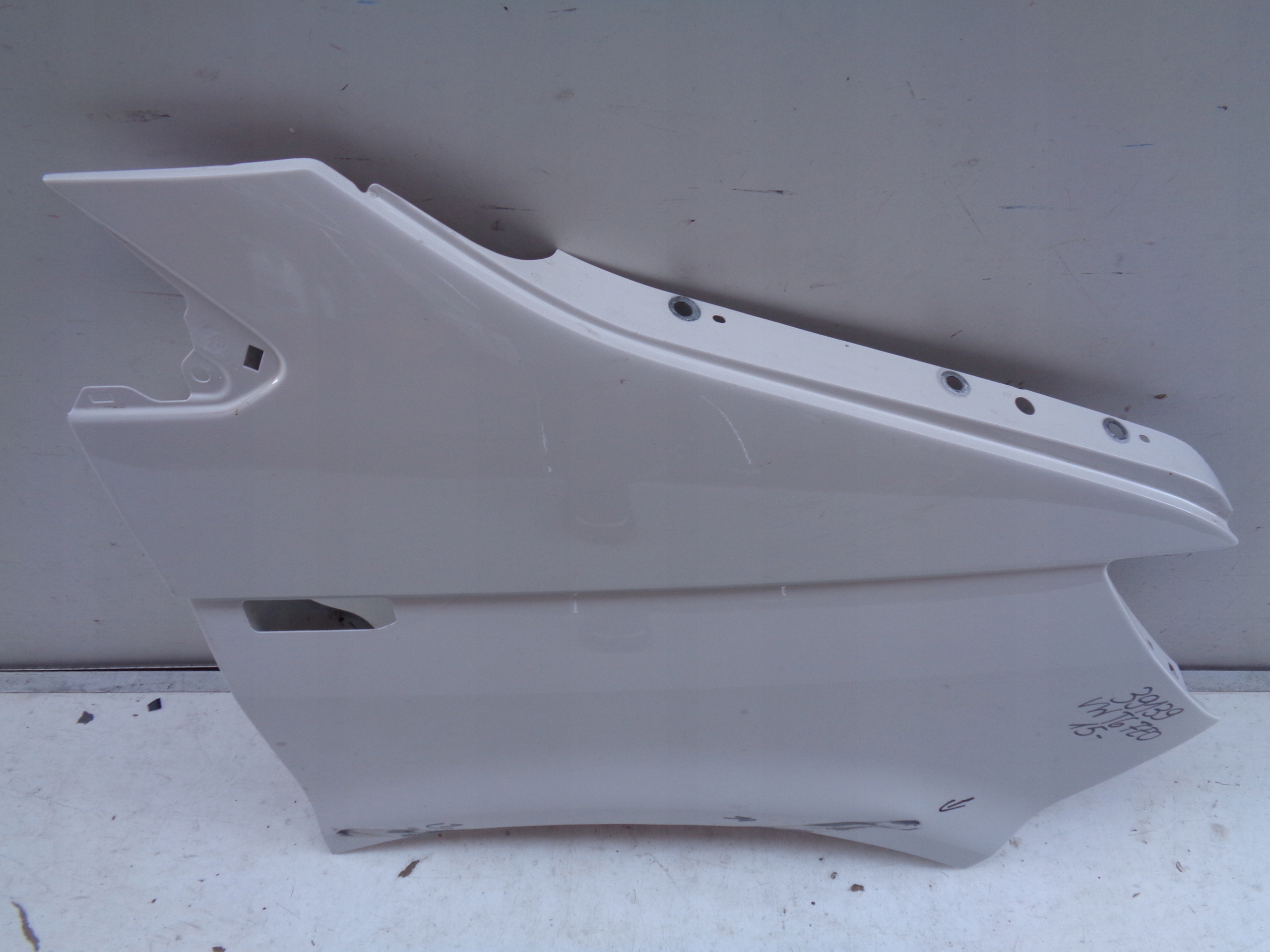 fender right front VW T6 7E 7E0 15- NR 39139