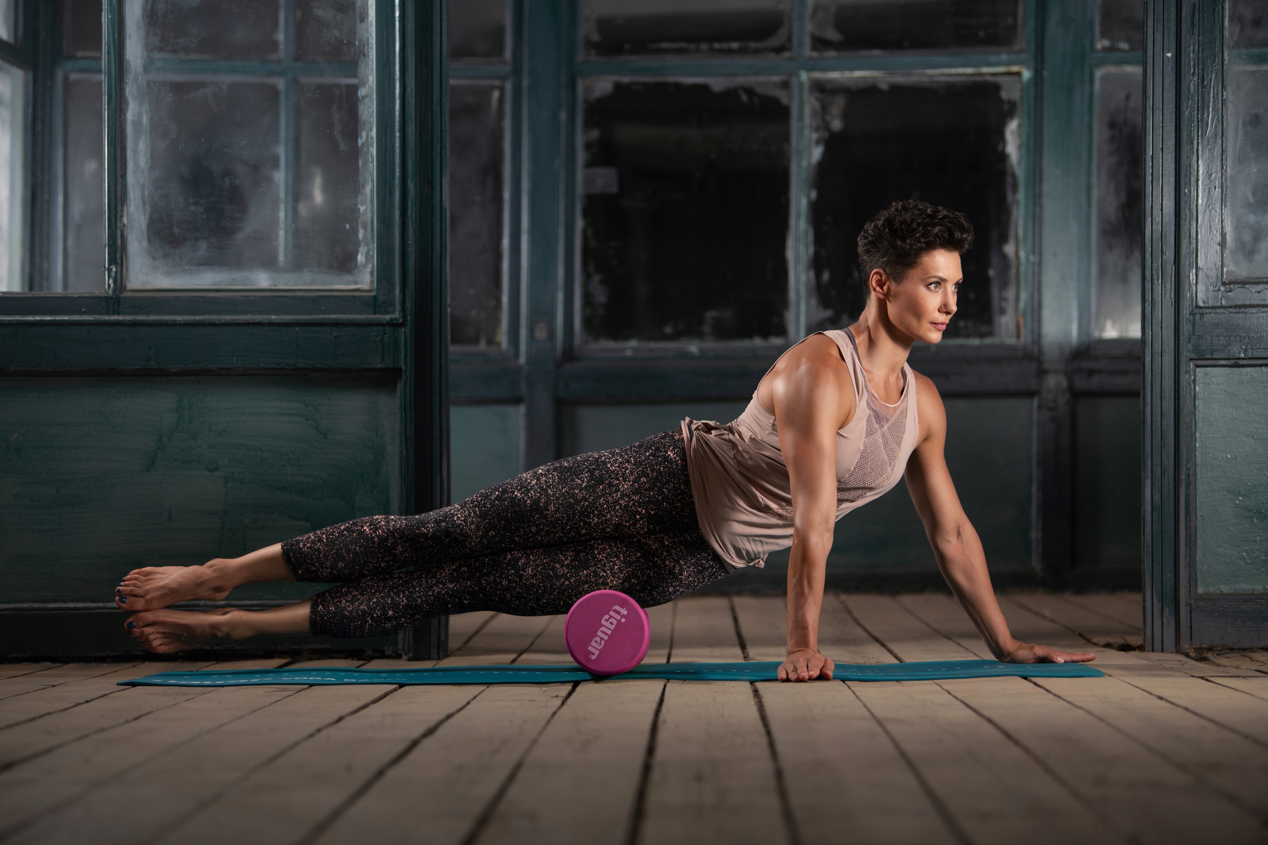 TIGUAR PILATES JOGA ROLLER WAŁEK GŁADKI GRAFIT 90cm X 15cm Model Pilates