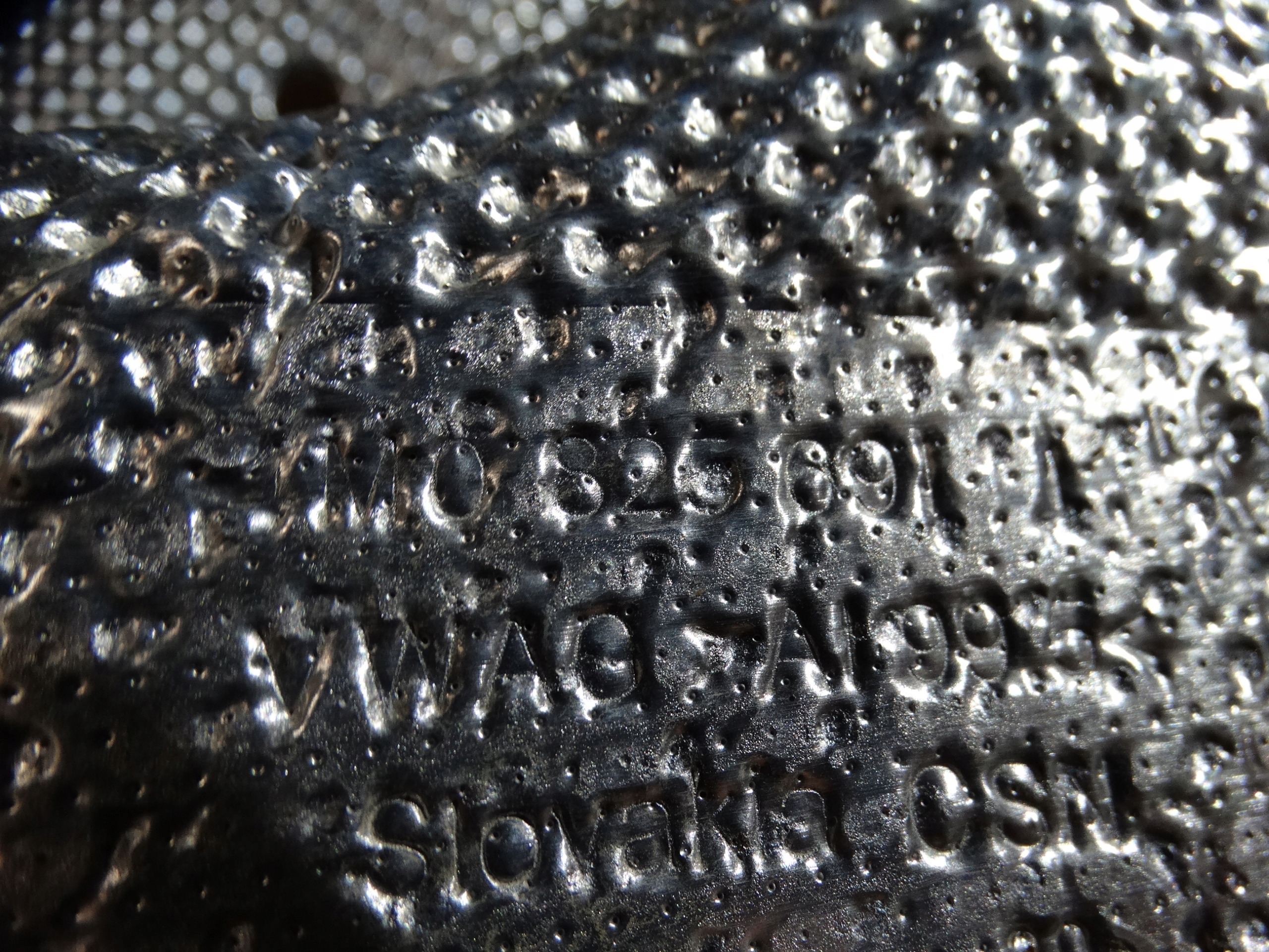 IDEALNA BLENDE ABDECKUNG TERMICZNA PORSCHE CAYENNE 9Y AUDI Q7 Q8 1