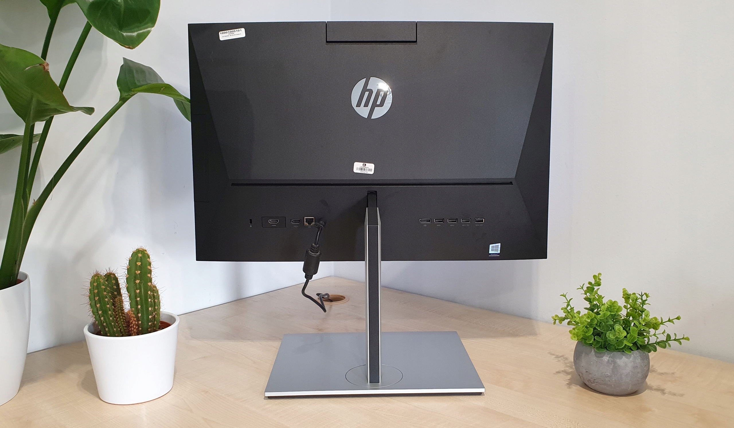 Komputer HP 440 G6 All in One Core i3-10100 8/256GB SSD 24" win 11 Pro Kam Marka HP