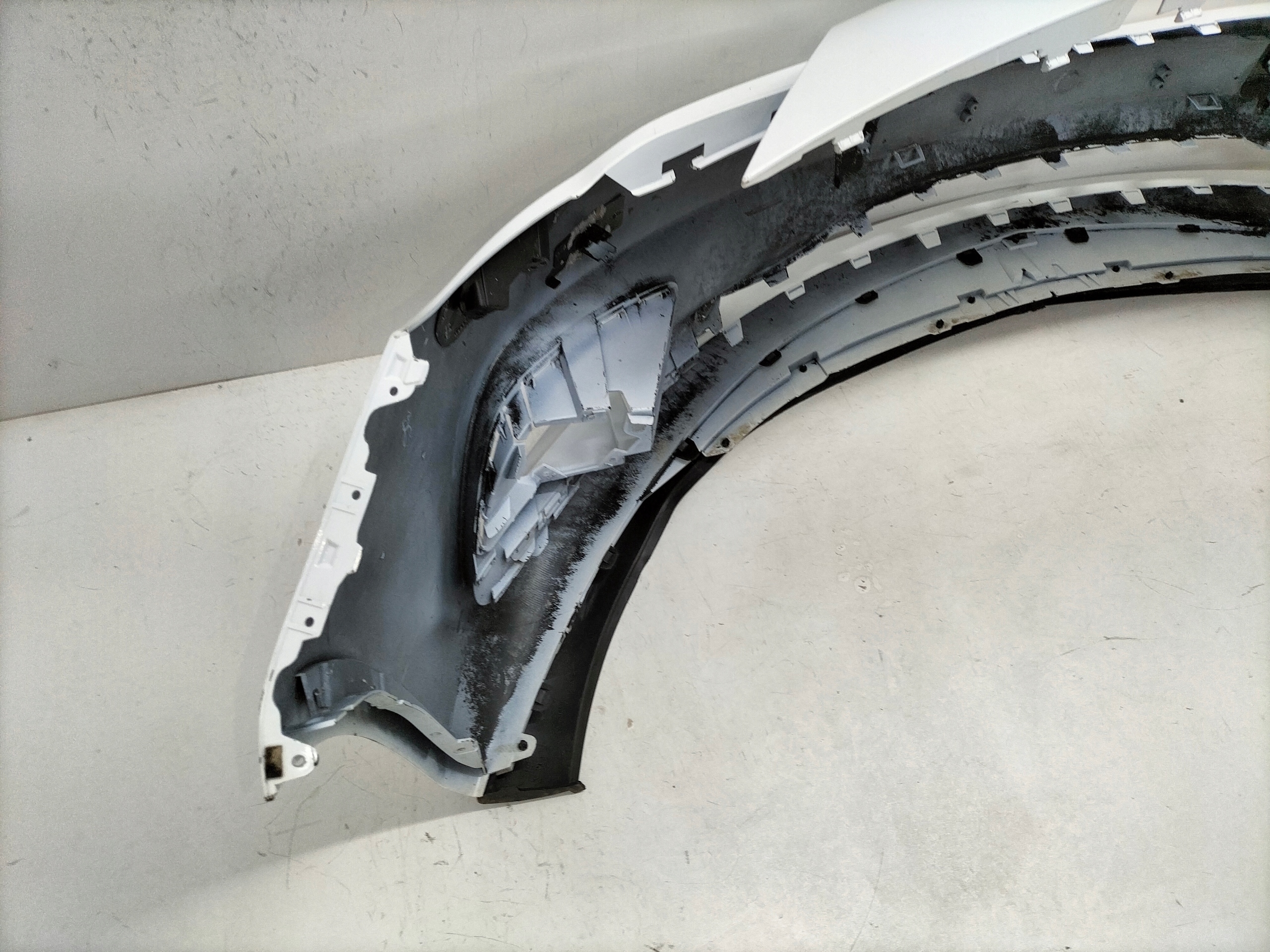 front bumper front OPEL CASCADA 13