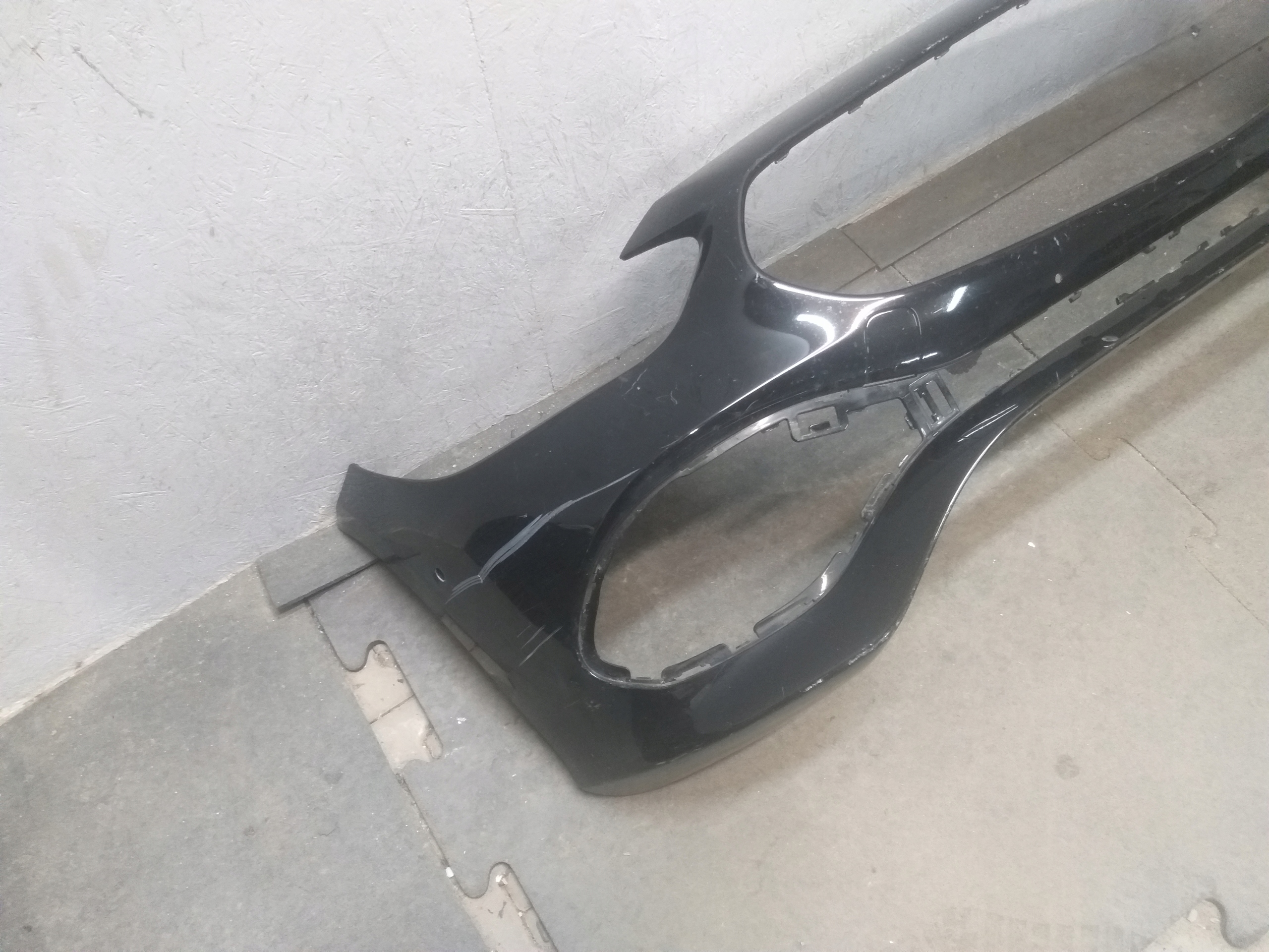 nárazník předek MERCEDES C KLASA W206