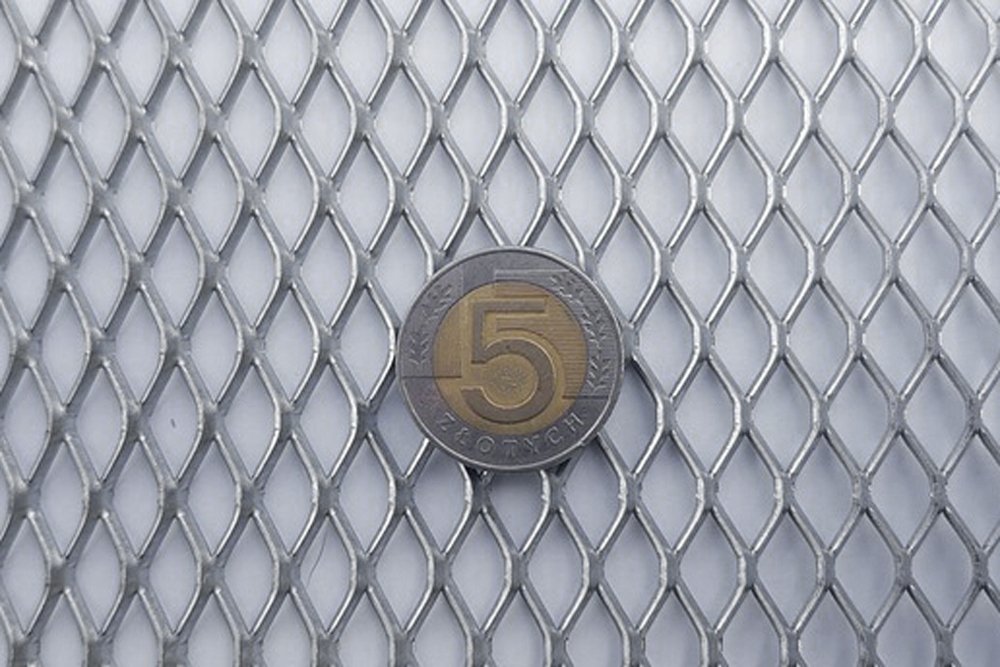 SIATKA CIĘTO CIĄGNIONA 1000 x 990 OC 16 X 8X1,5X1 Materiał stal ocynkowana