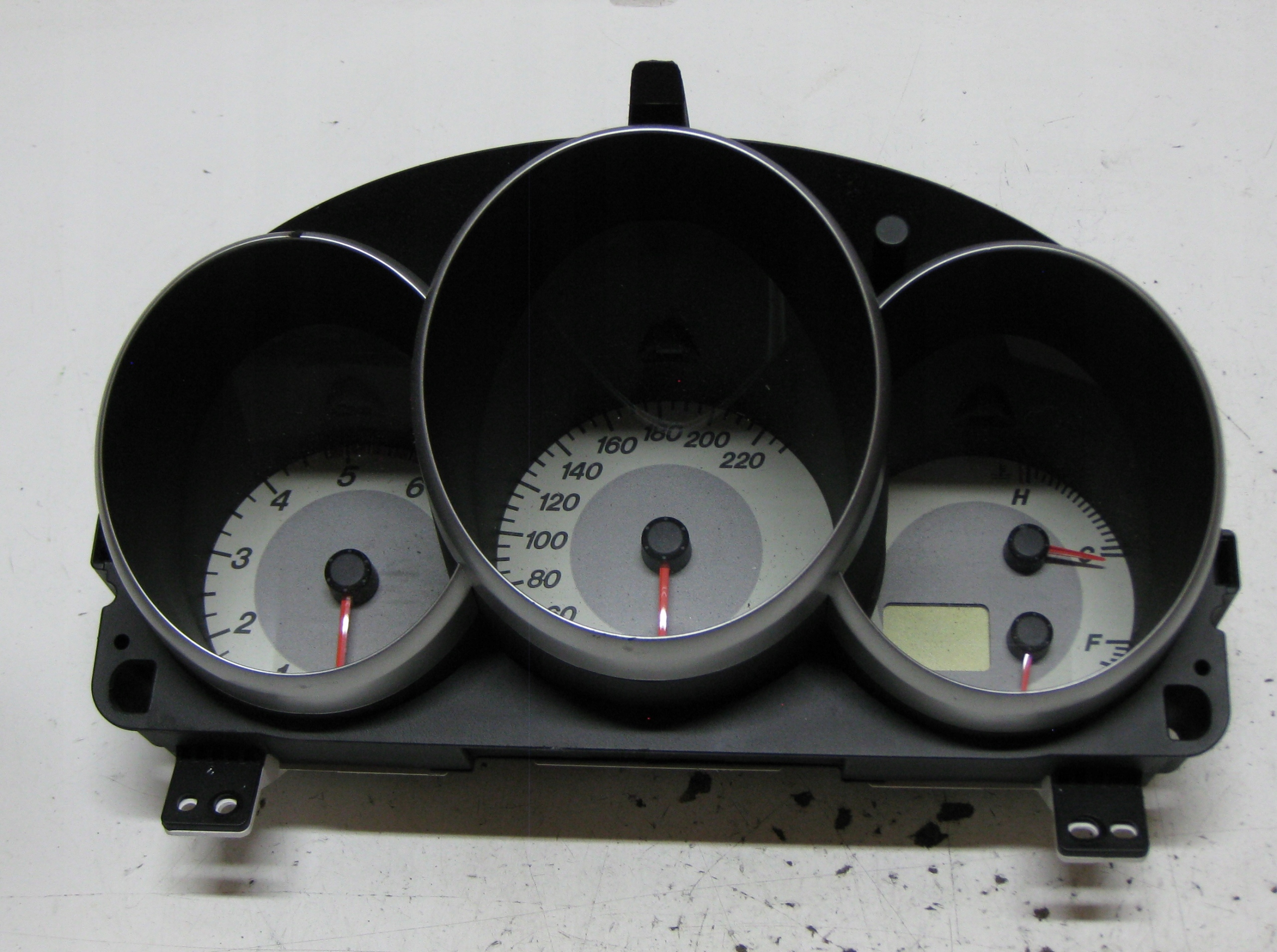 MAZDA 3 BK 06R dials dials 8LBS3PA