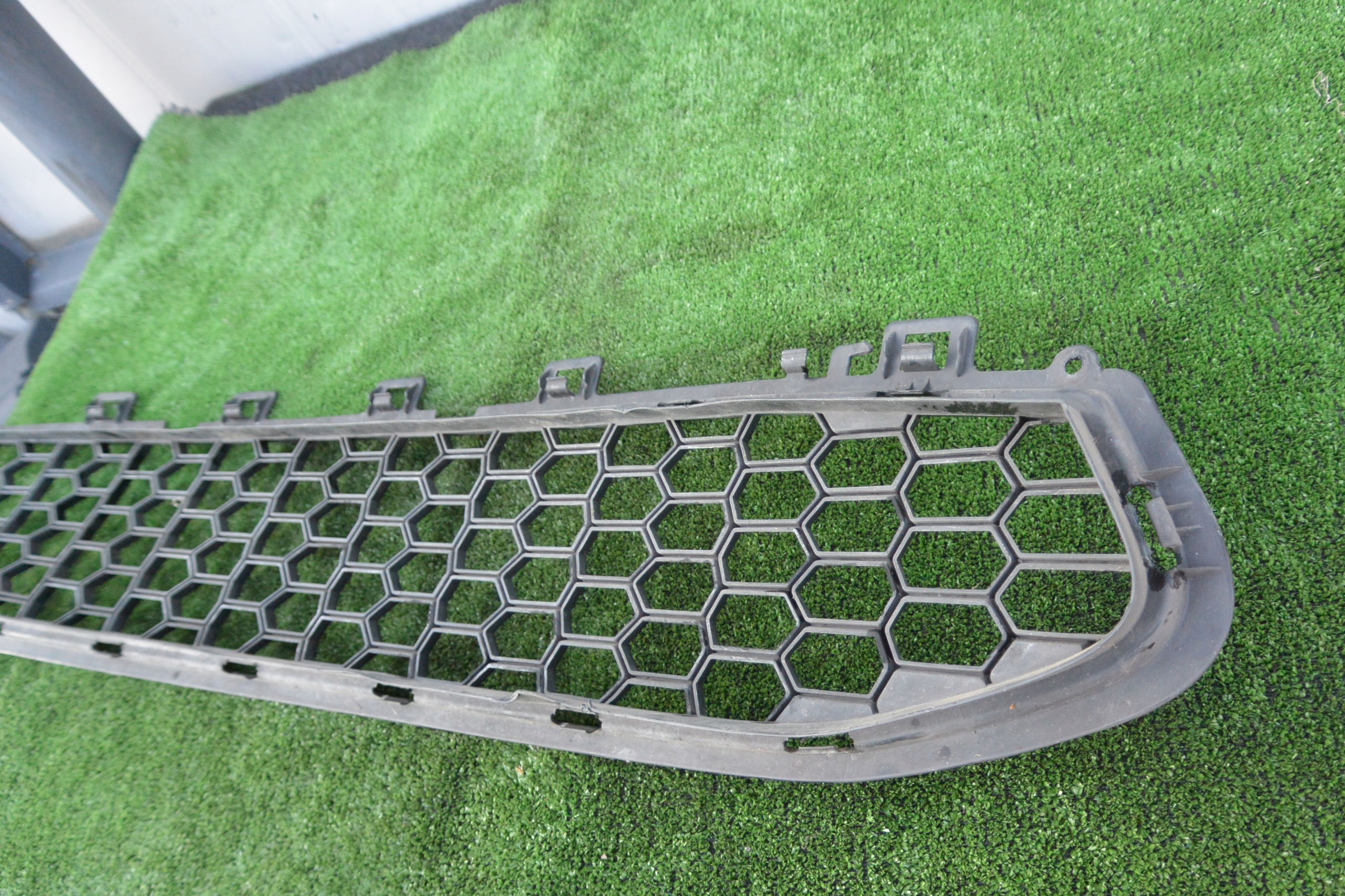 grid of a bumper central lower front BMW X5M F85