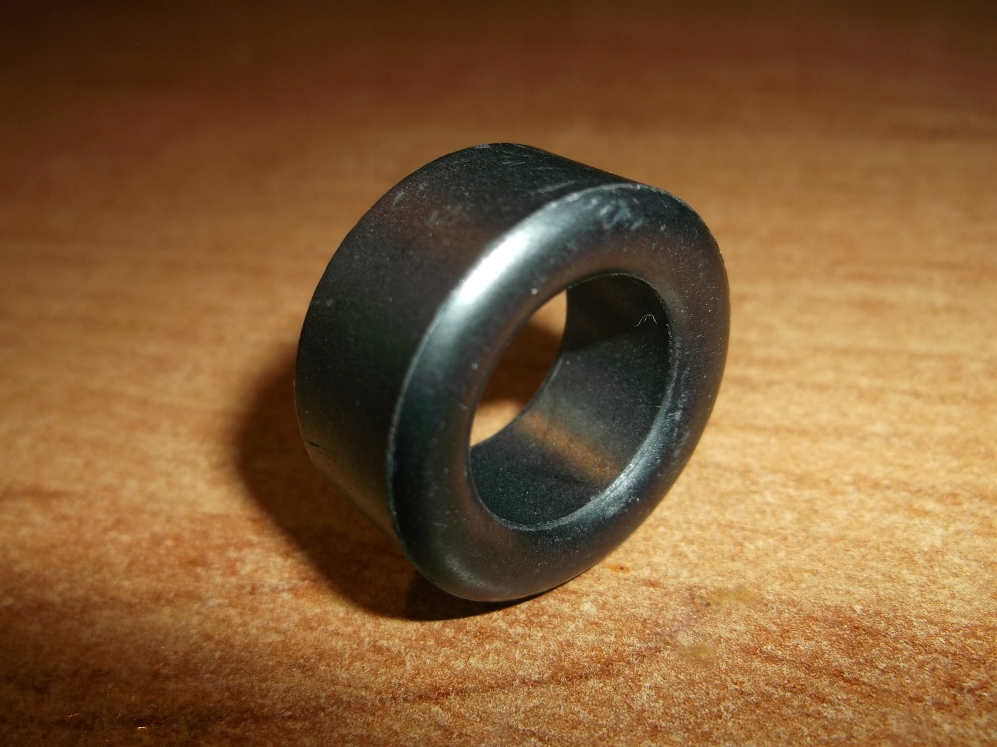 FILTR FERRYT PIERŚCIENIOWY 25 x 14 x 11 pierścień Symbol T12X4X6