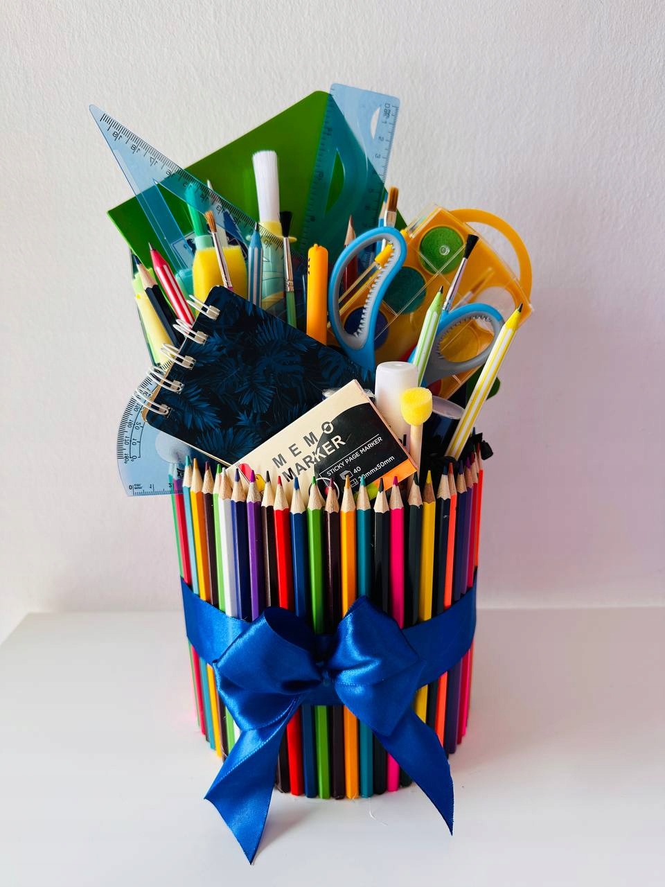 Levně Box s pastelkami pro dítě